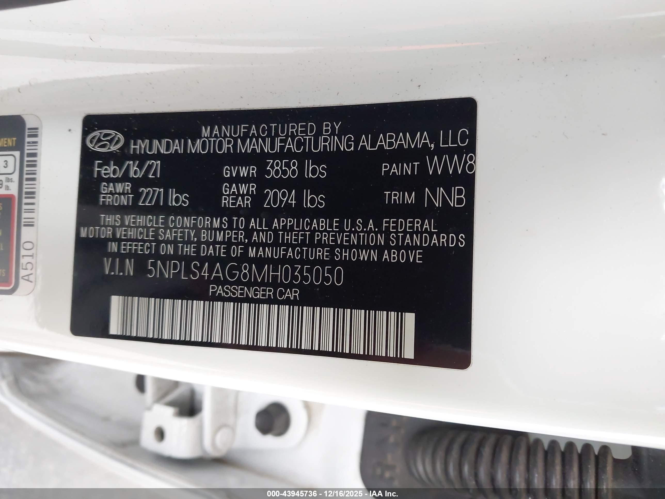 HYUNDAI ELANTRA image 9