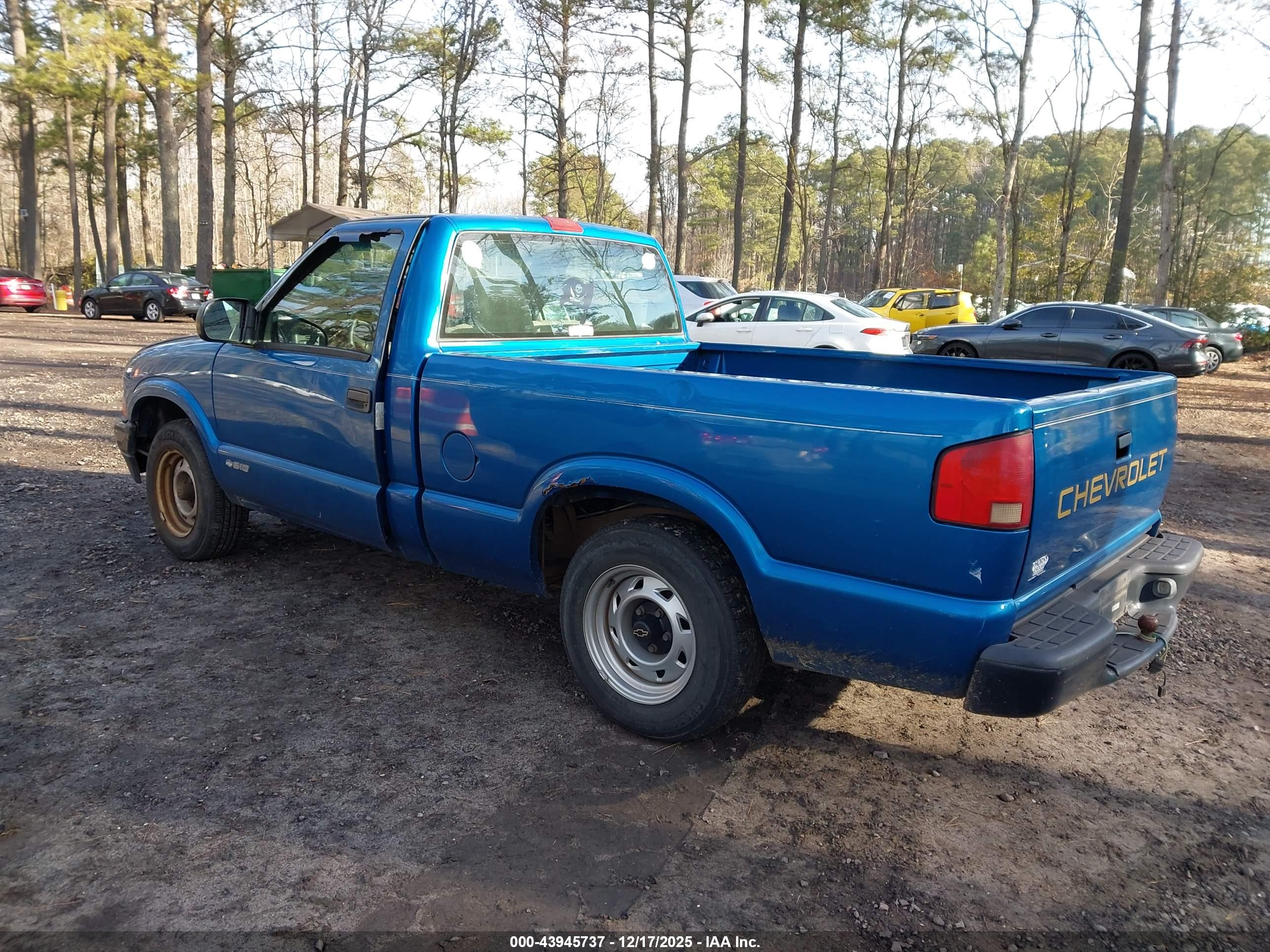 CHEVROLET S-10 image 3