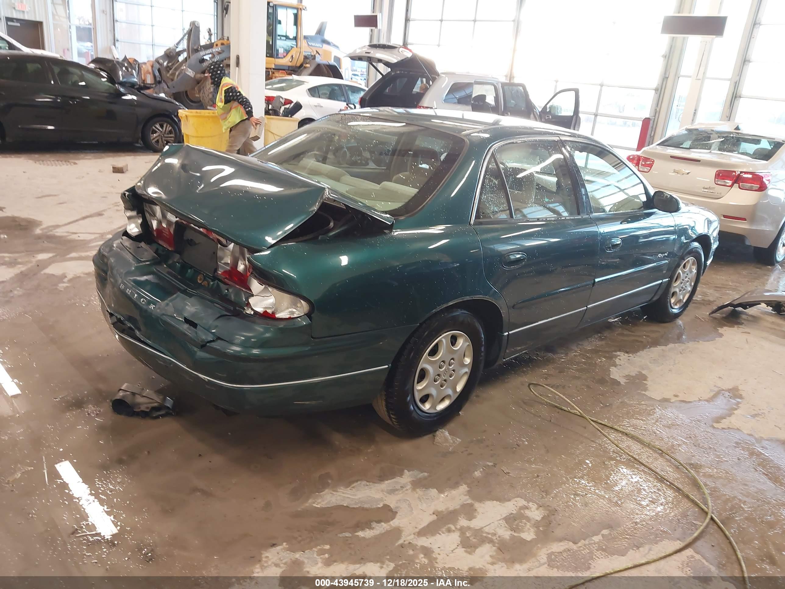 BUICK REGAL image 4