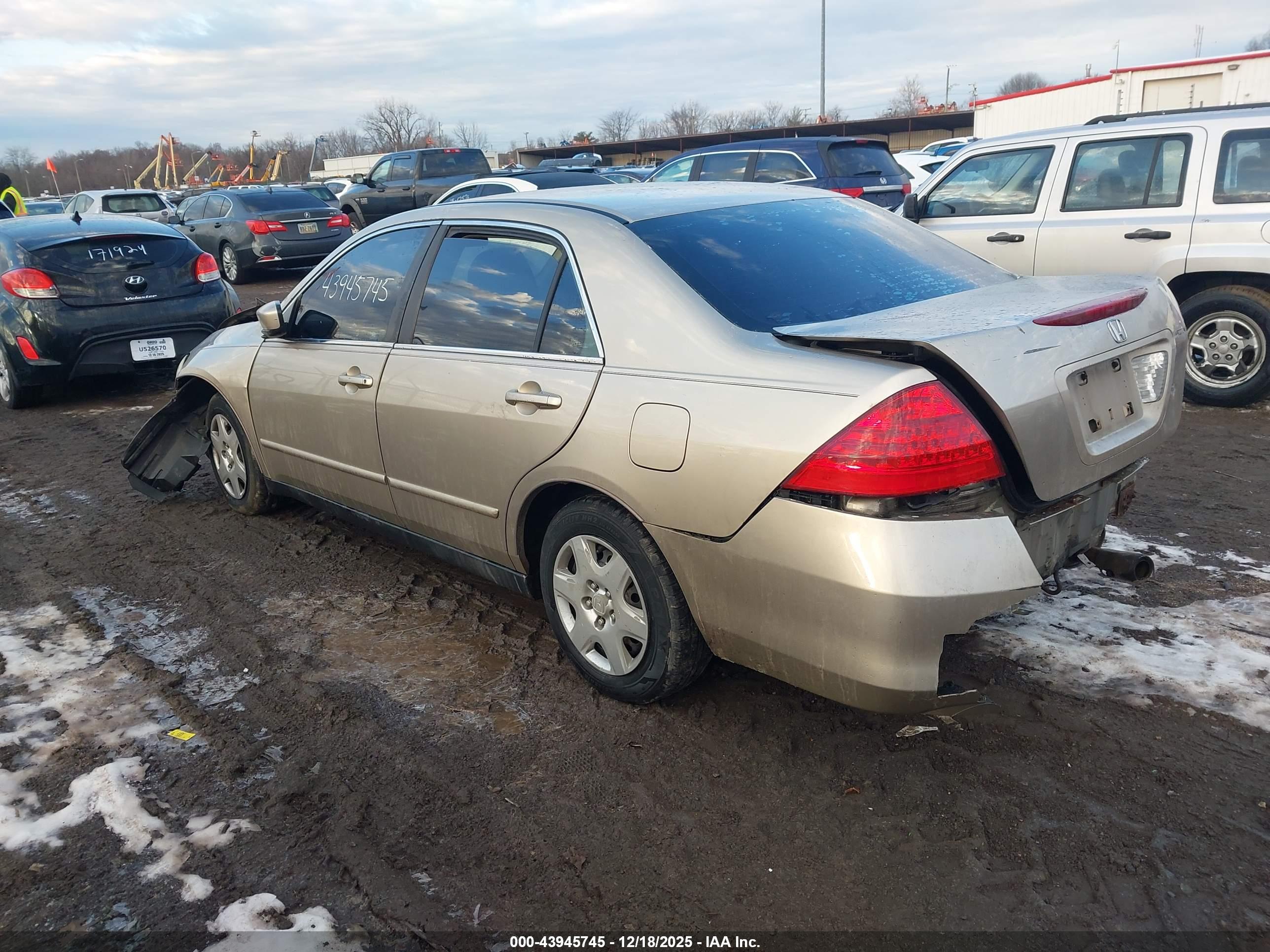 HONDA ACCORD image 3