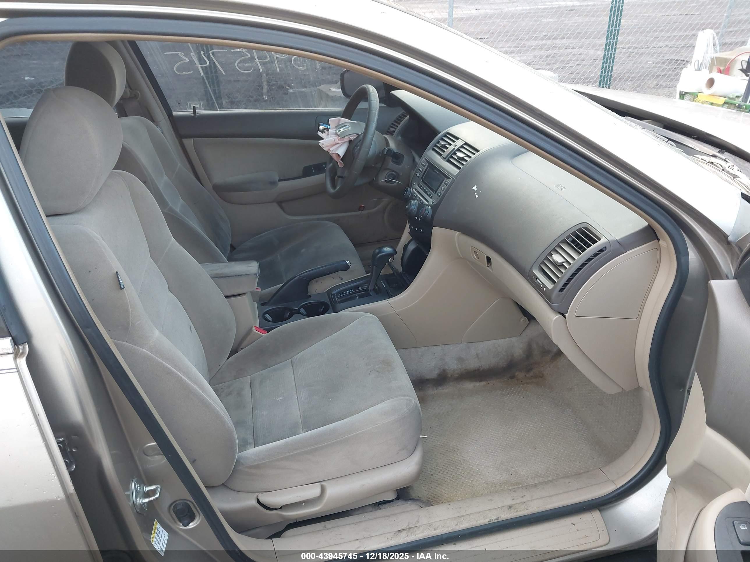 HONDA ACCORD image 5