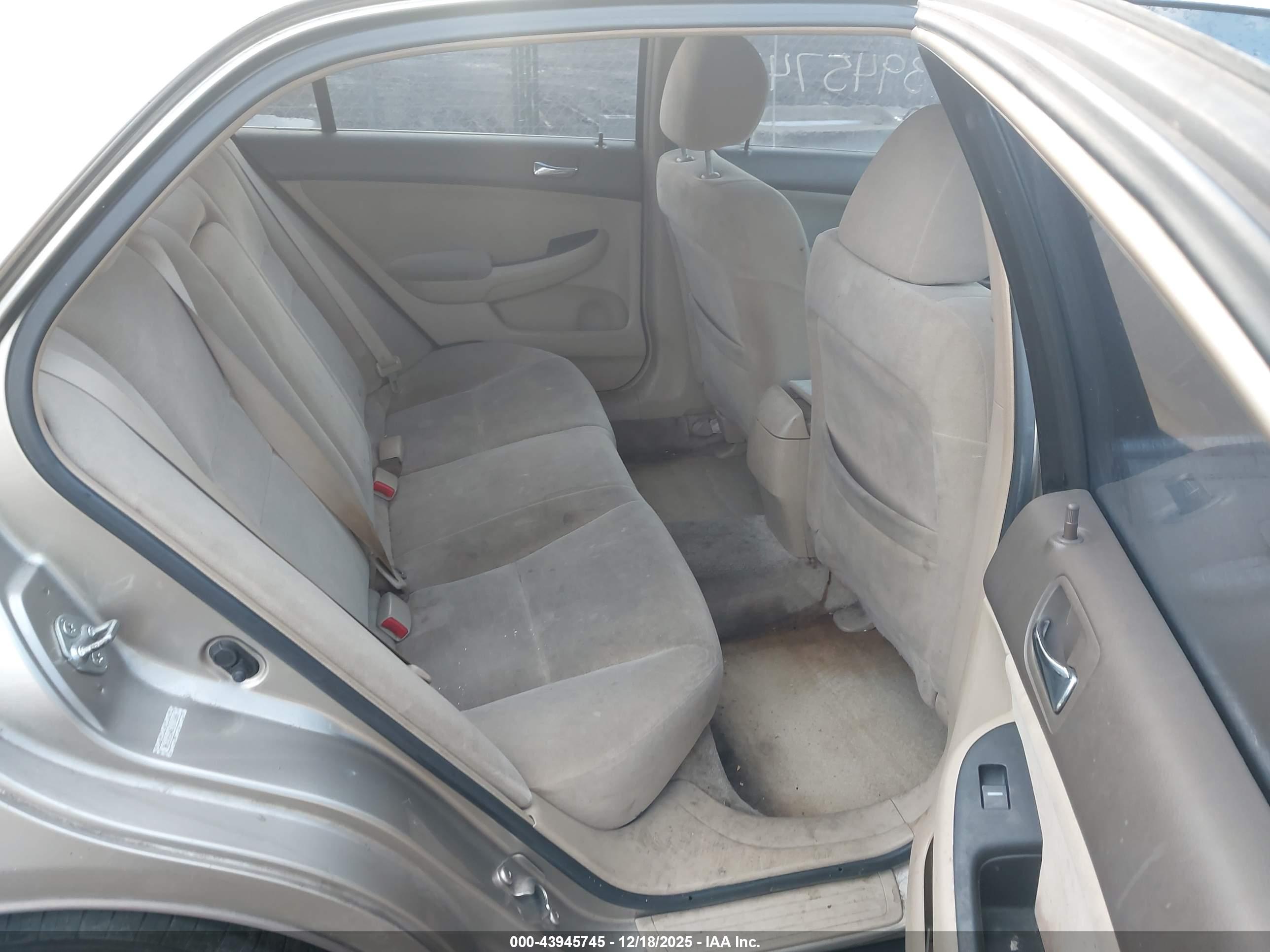 HONDA ACCORD image 8