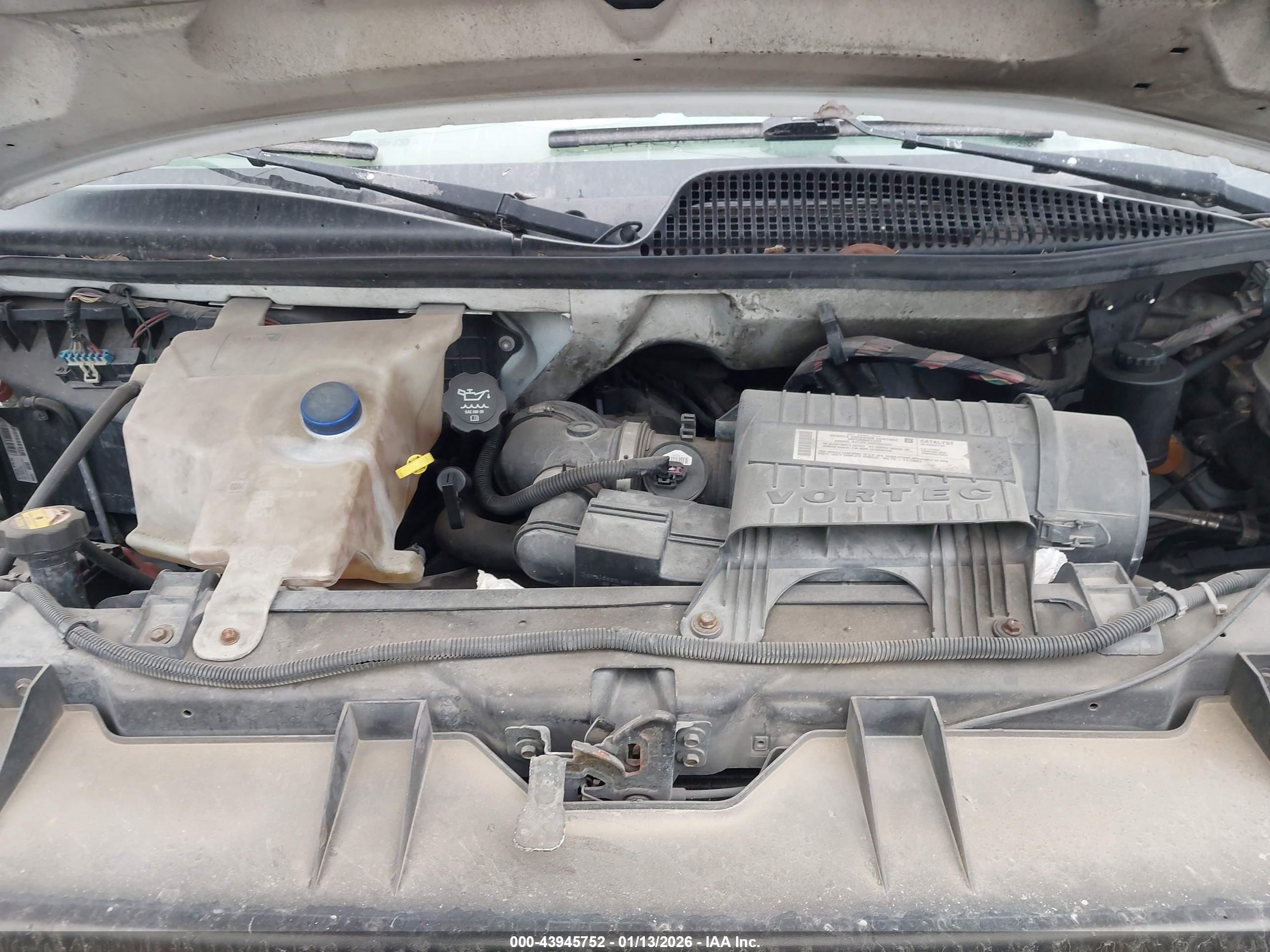 CHEVROLET EXPRESS image 10
