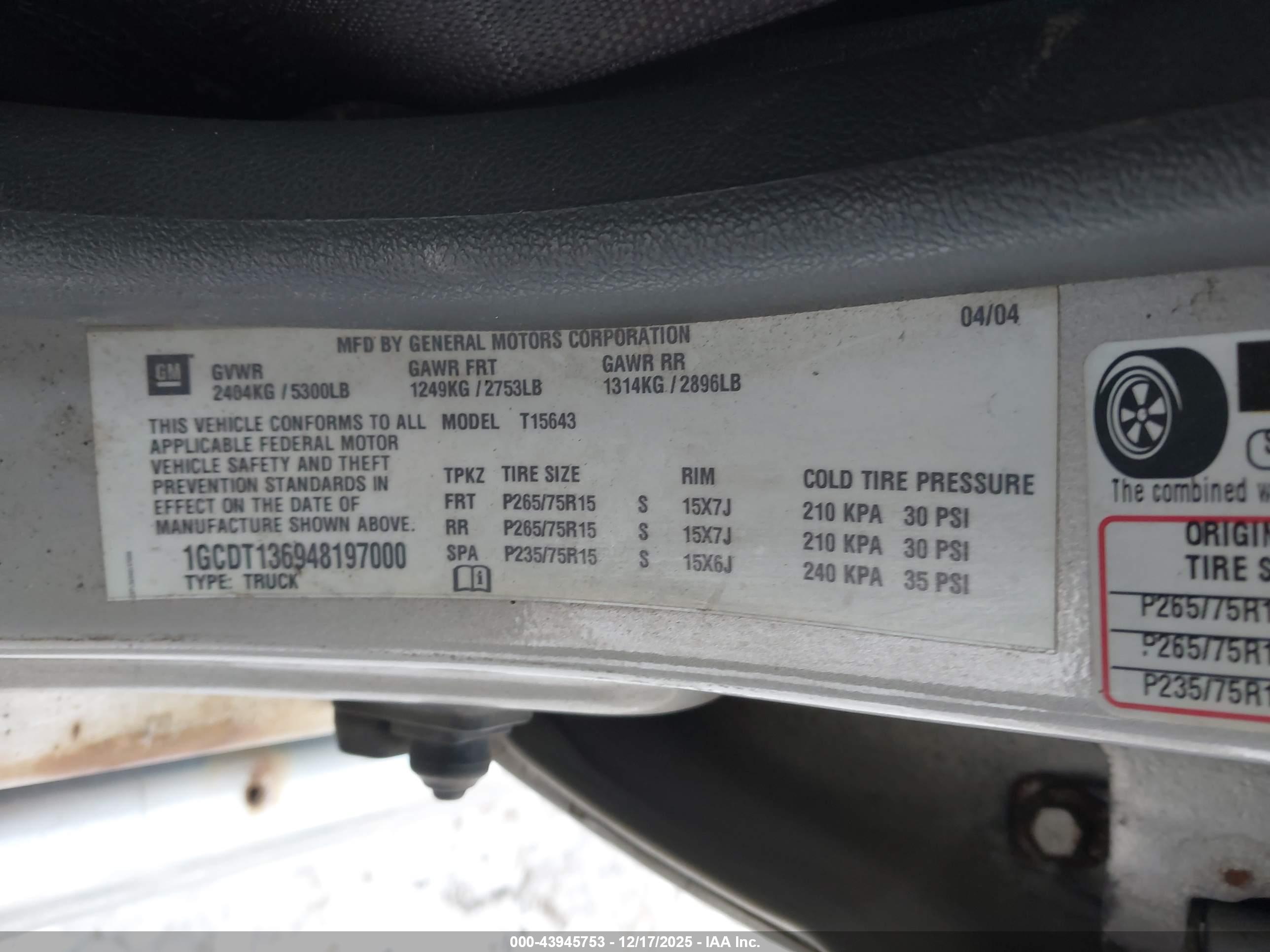 CHEVROLET COLORADO image 9