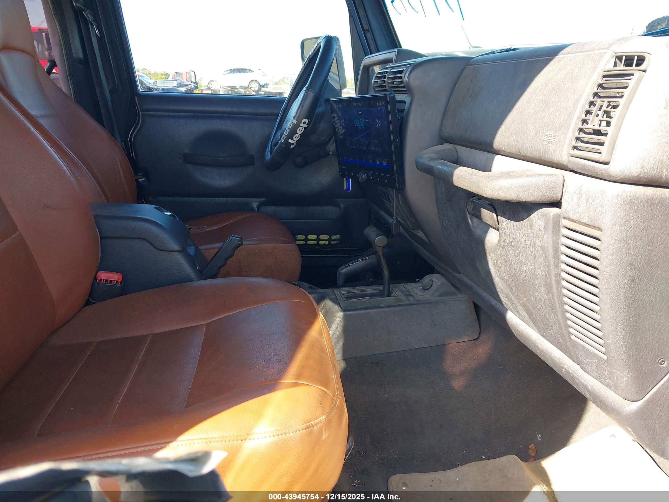 JEEP WRANGLER image 5