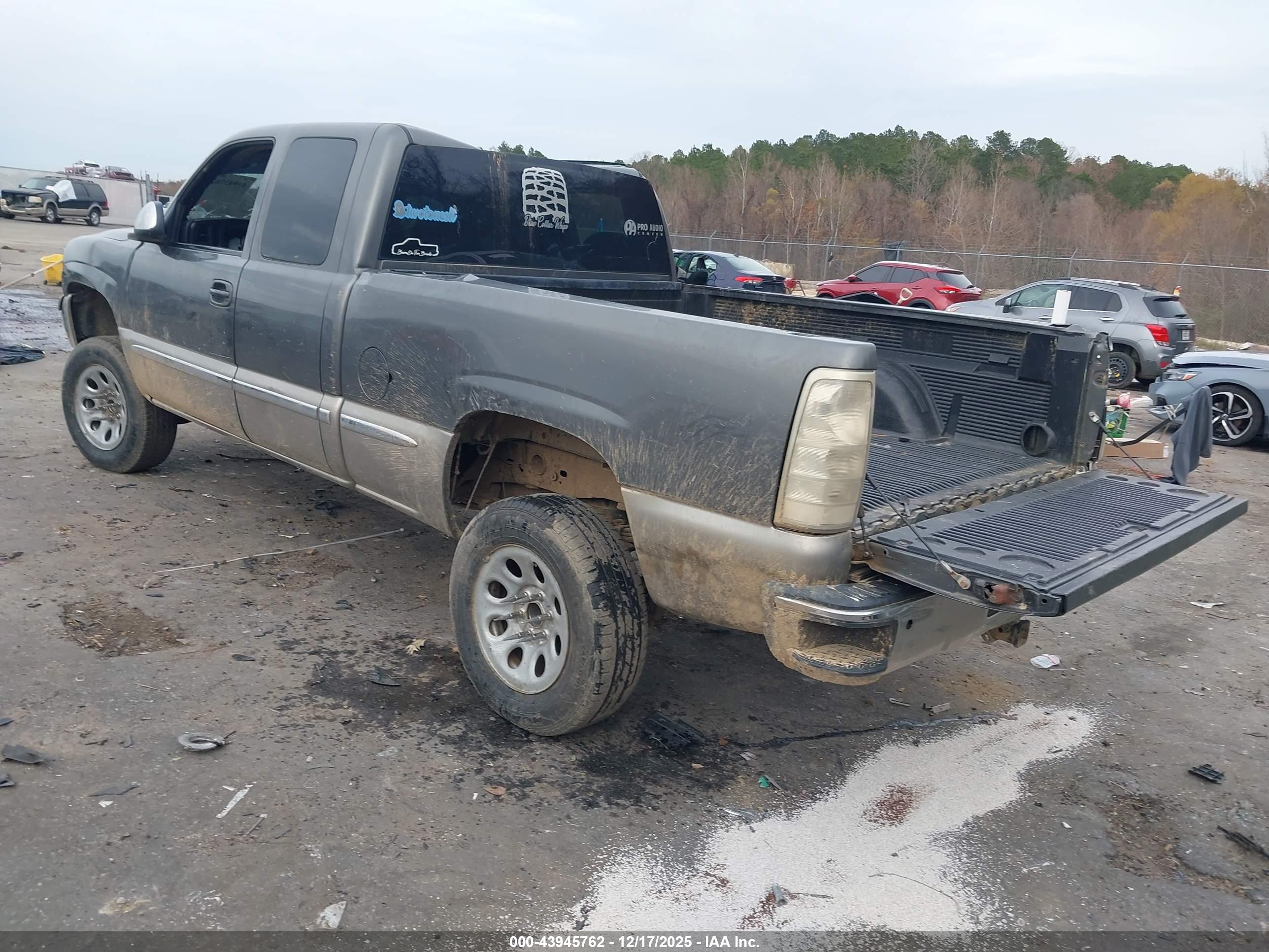 GMC SIERRA image 3