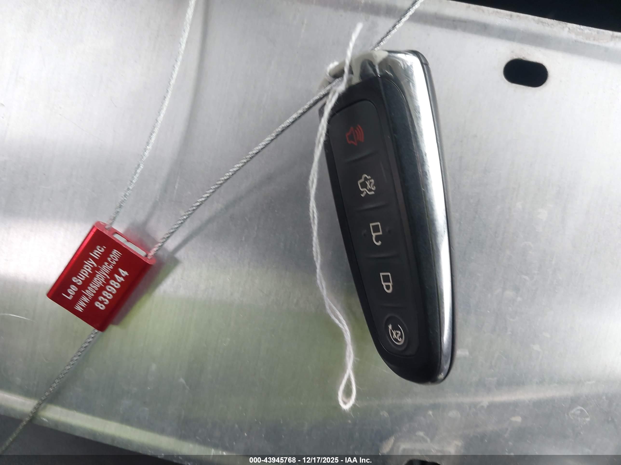 FORD ESCAPE image 11