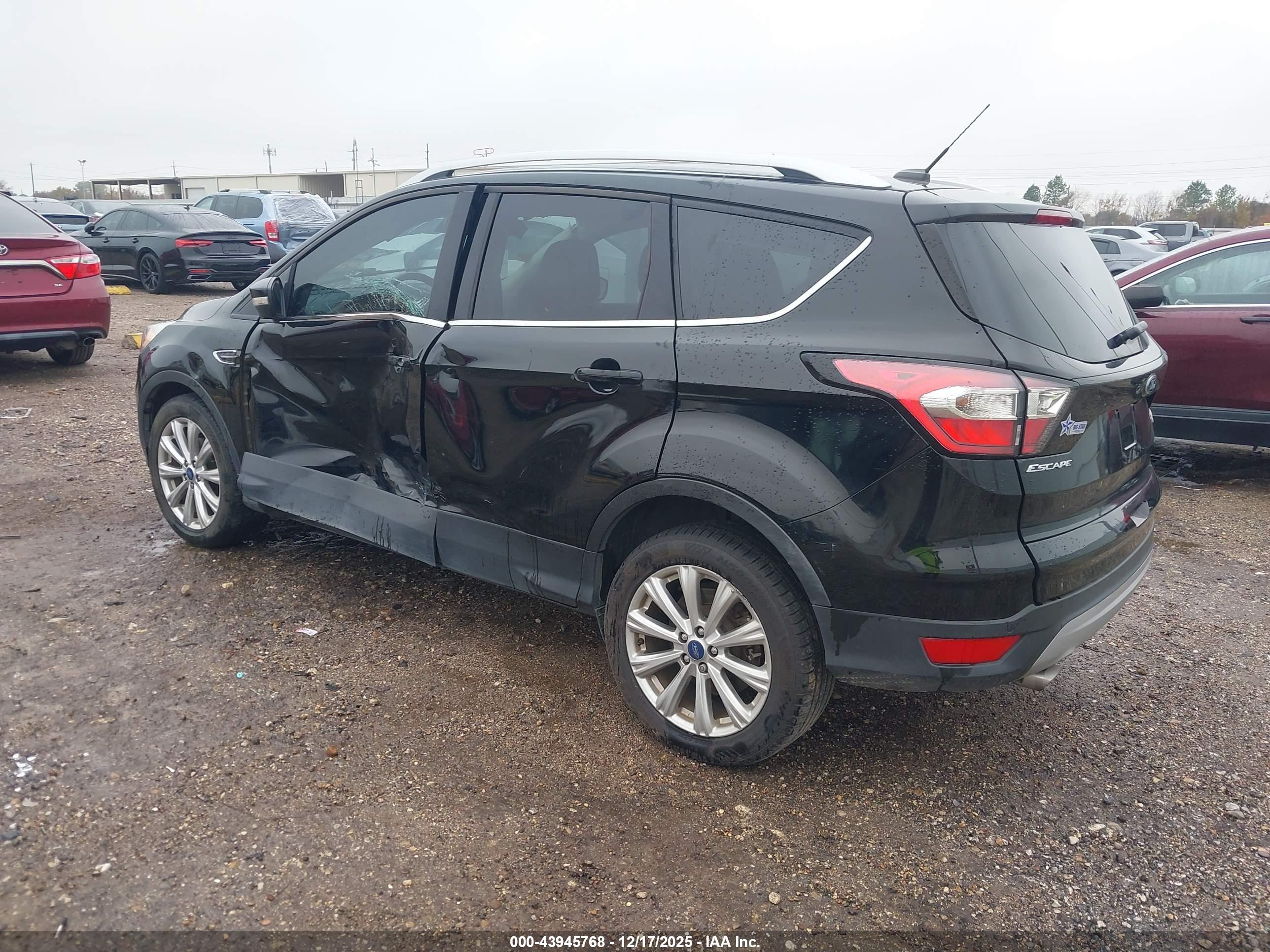 FORD ESCAPE image 3
