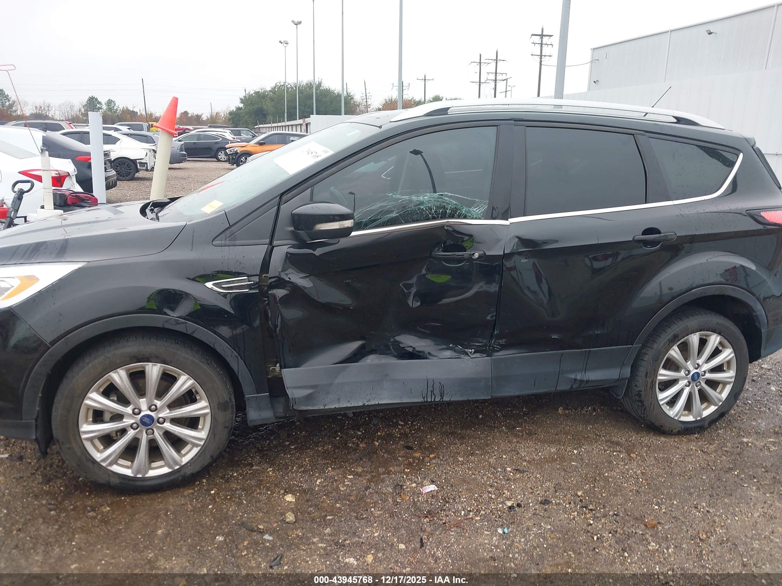 FORD ESCAPE image 6