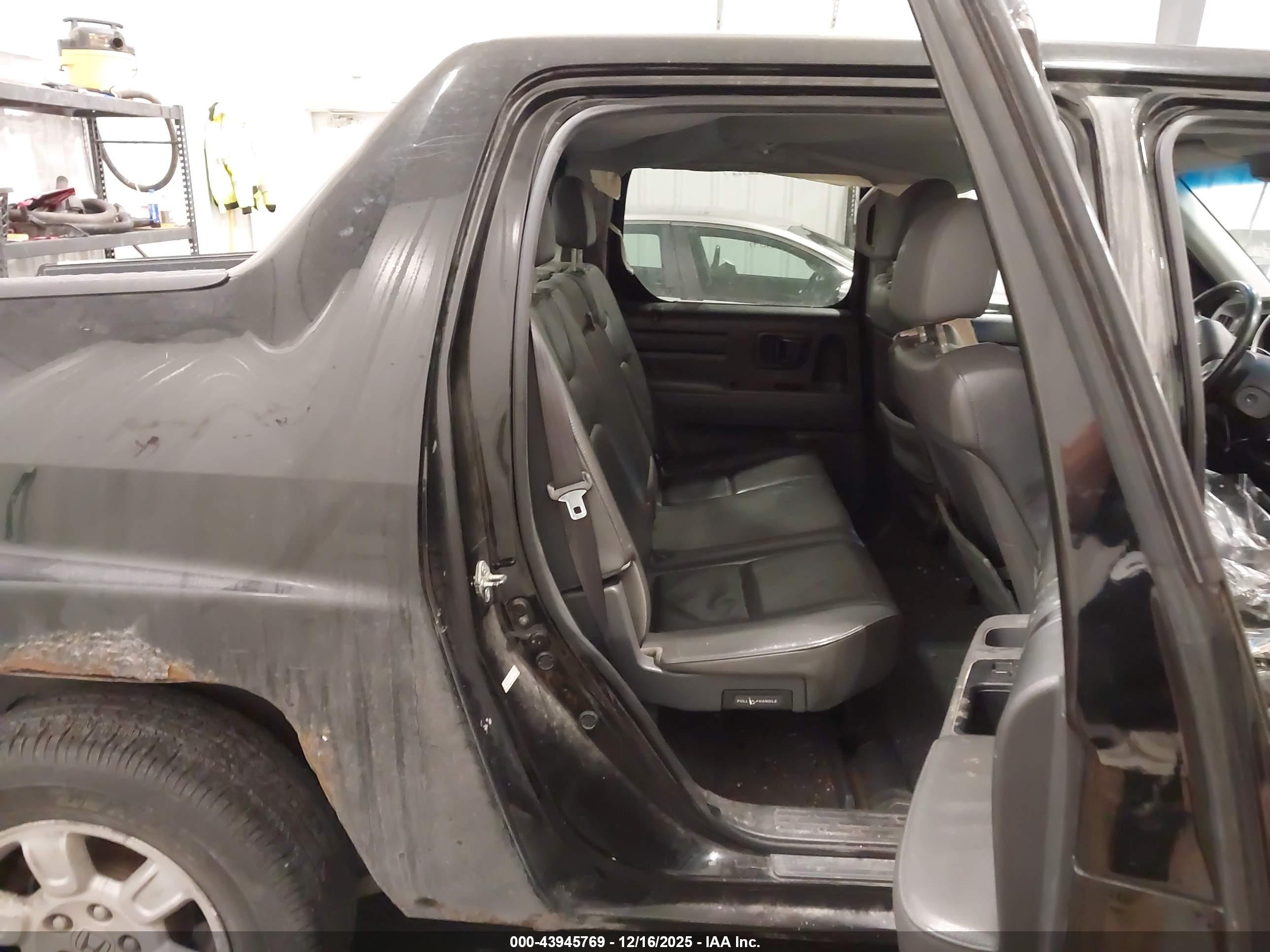 HONDA RIDGELINE image 8