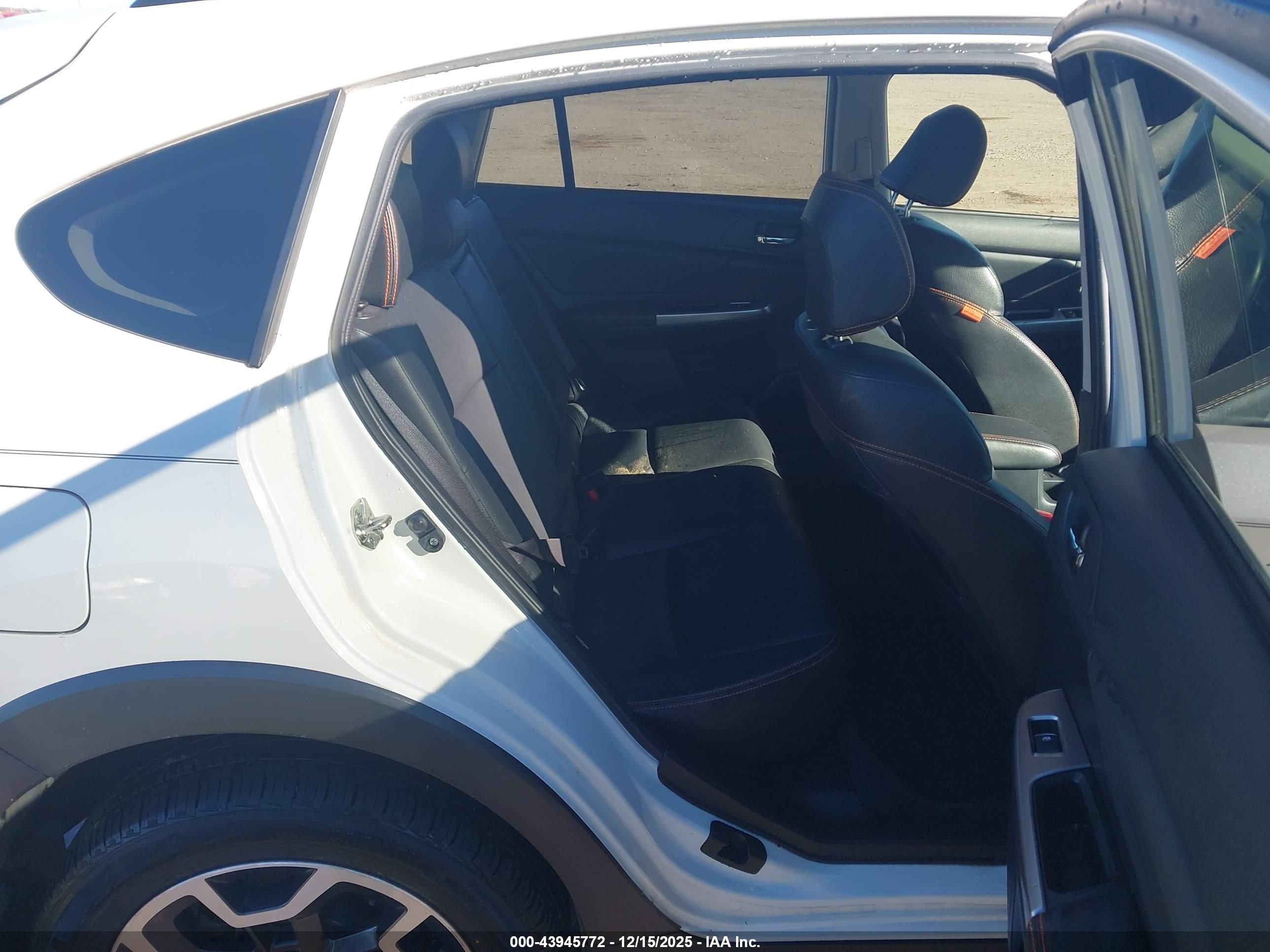 SUBARU CROSSTREK image 8