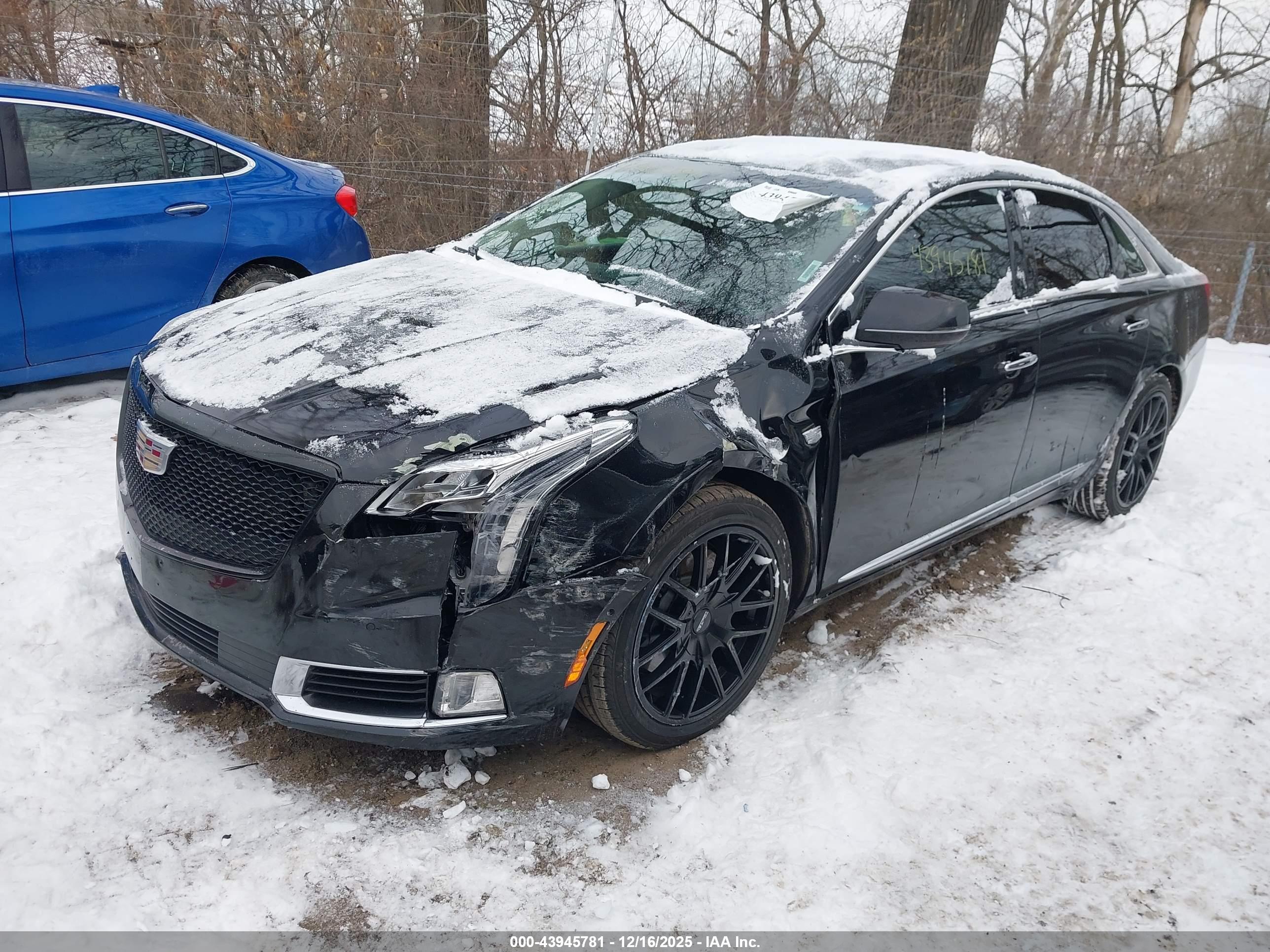 CADILLAC XTS image 2
