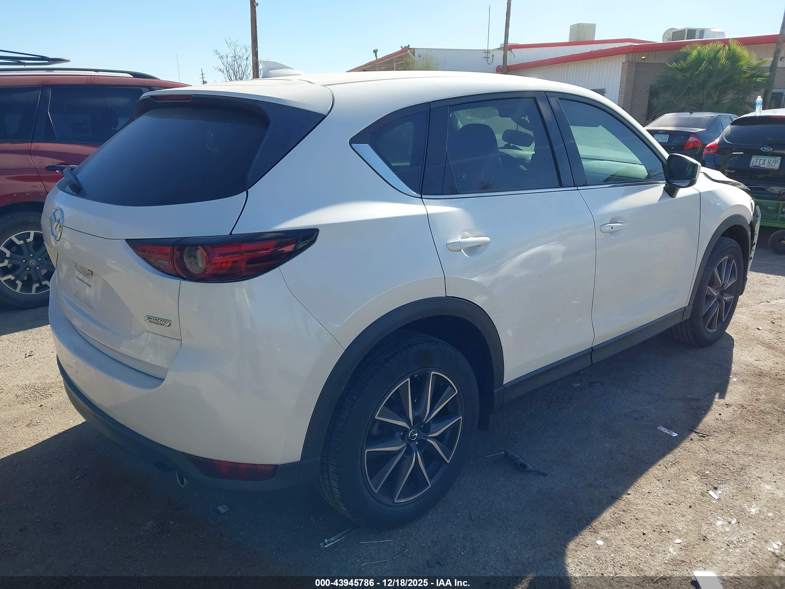 MAZDA CX-5 image 4
