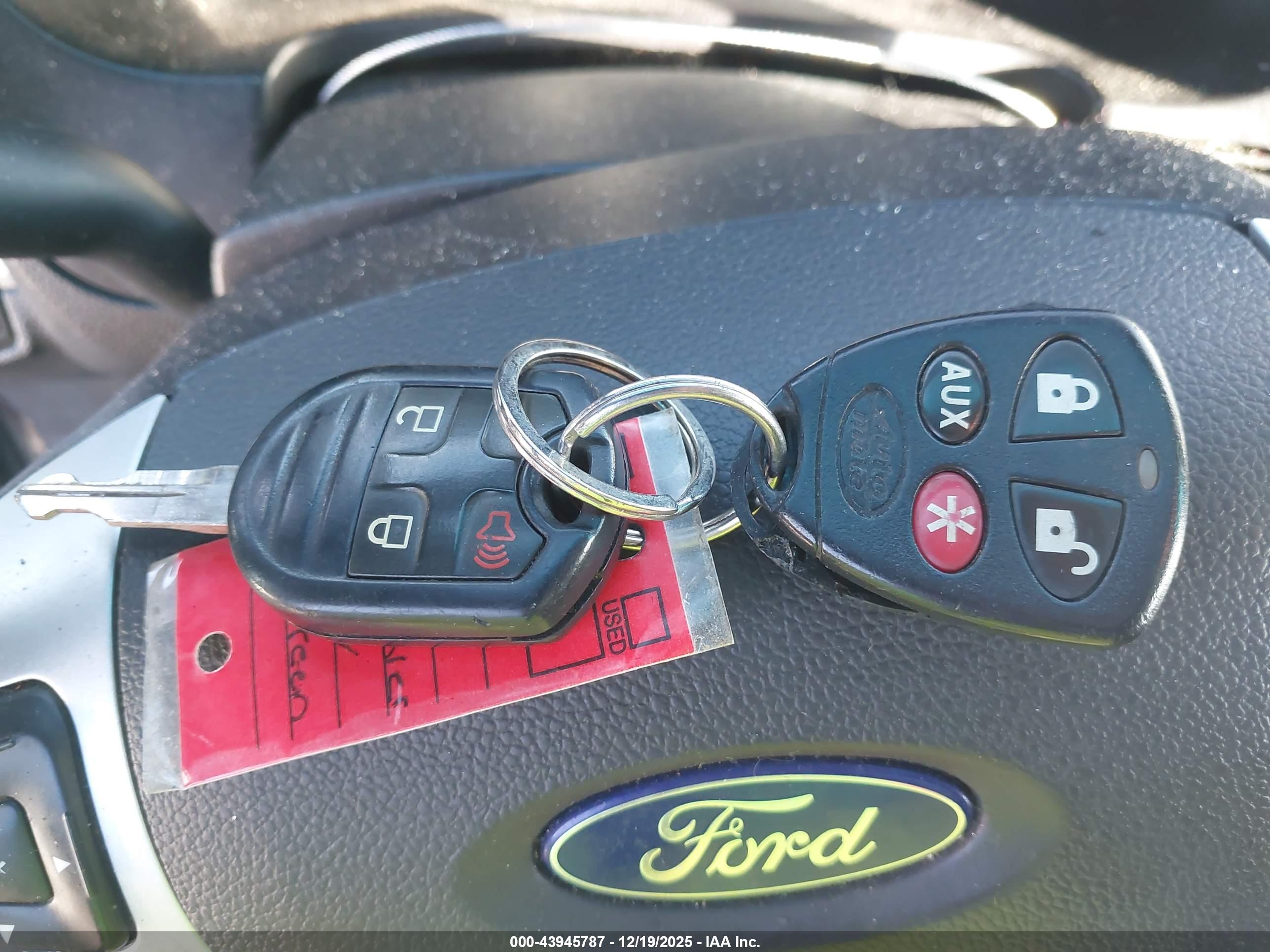 FORD EXPLORER image 11