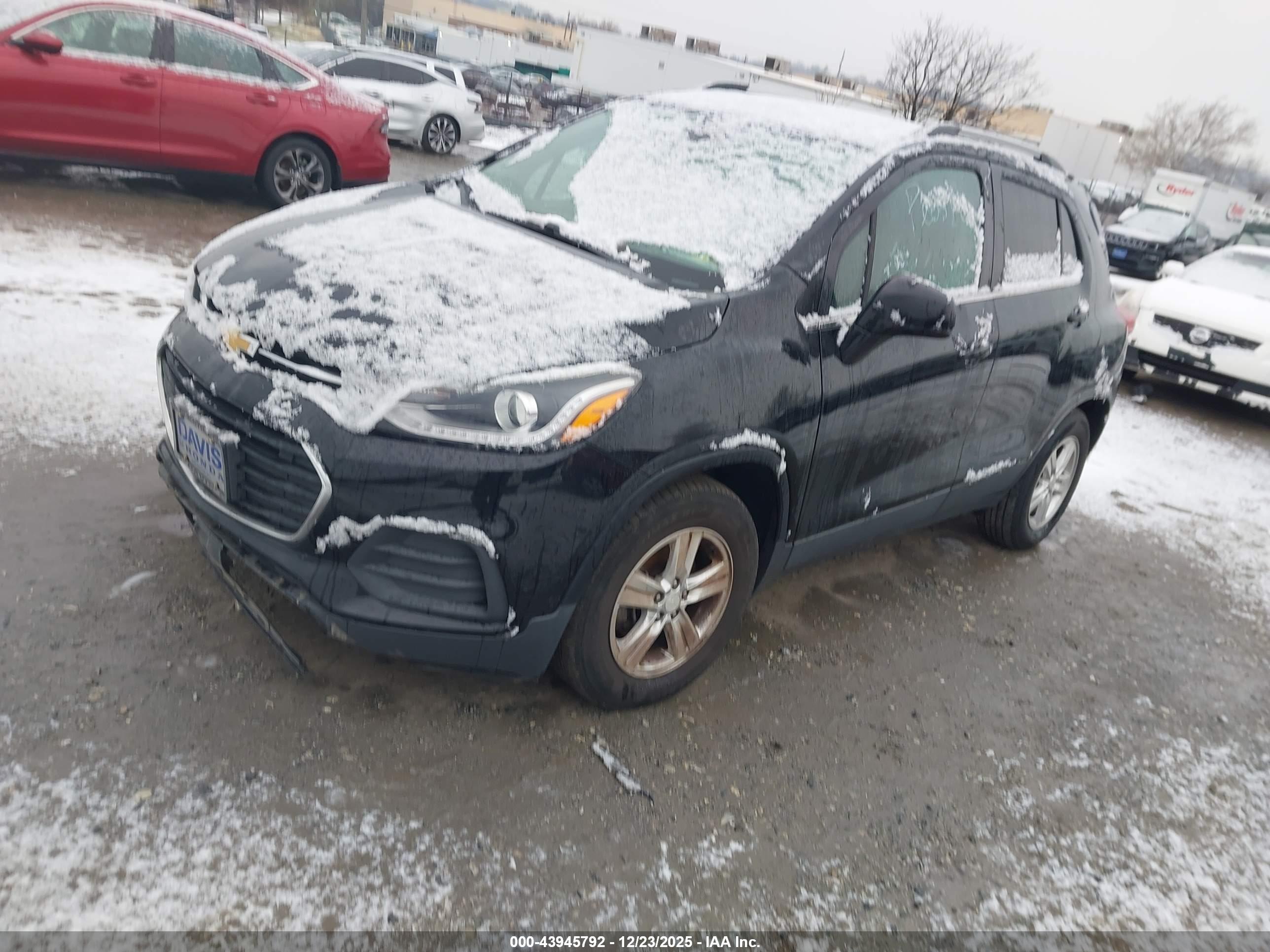 CHEVROLET TRAX image 2