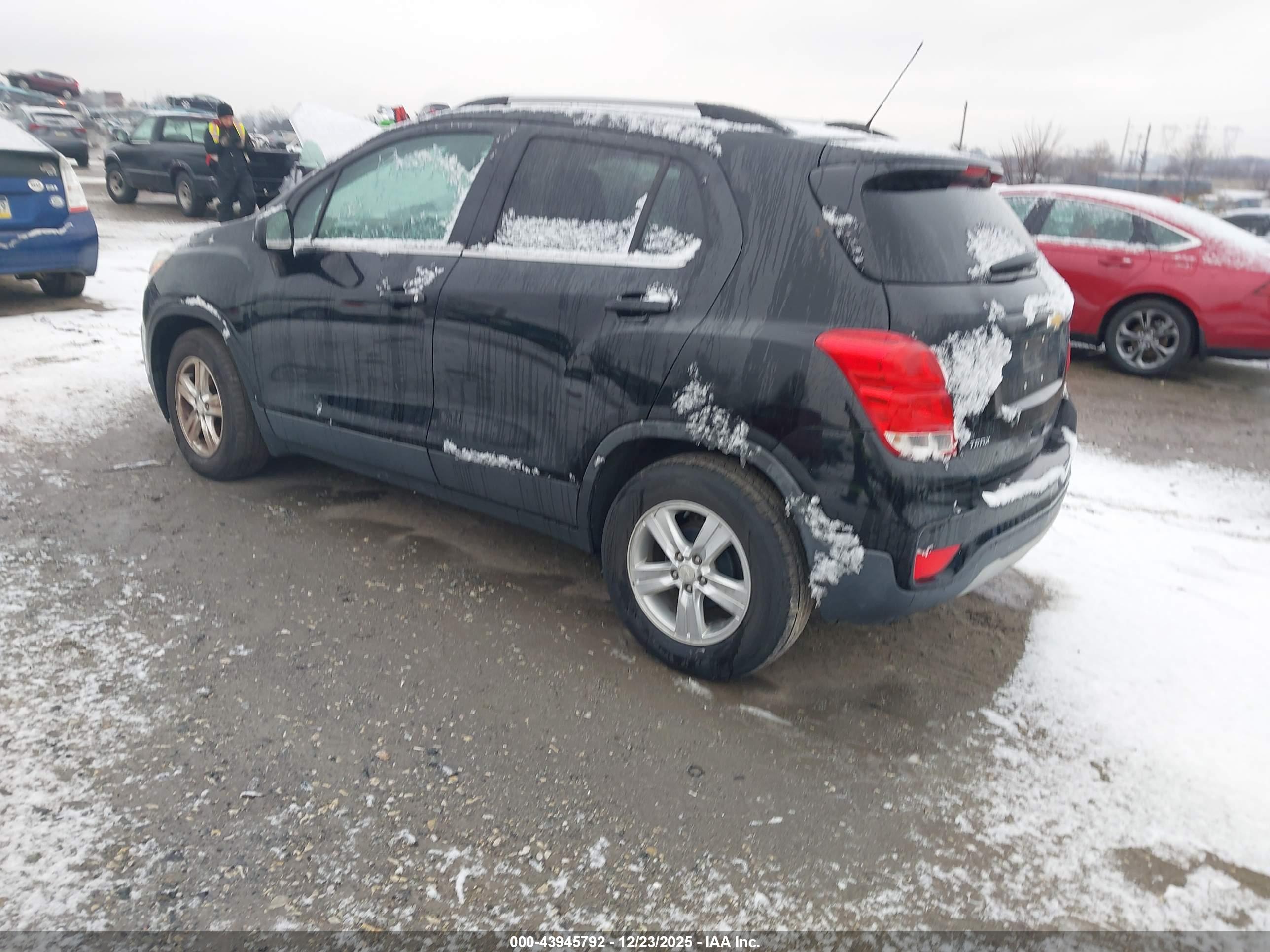 CHEVROLET TRAX image 3