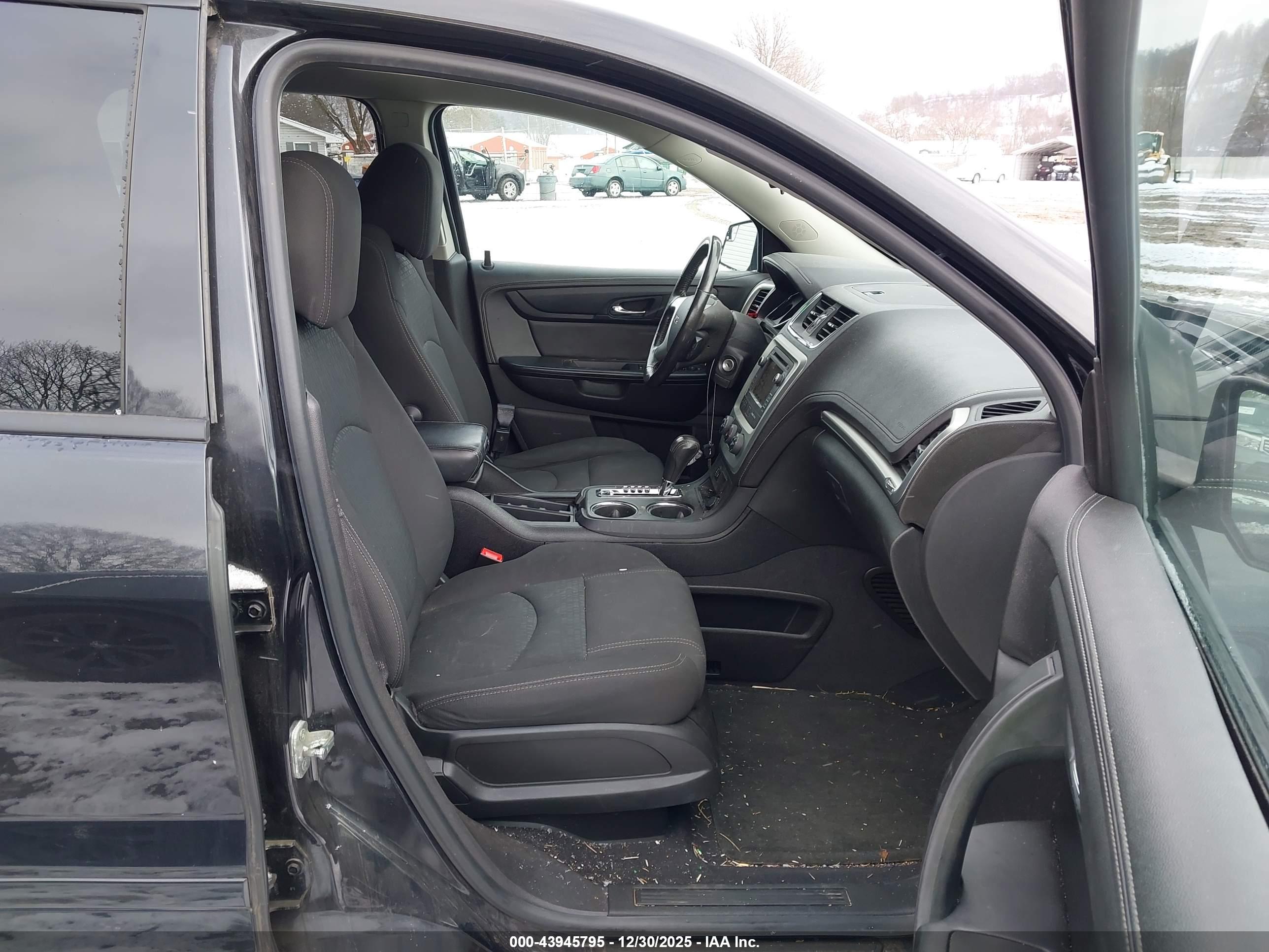 GMC ACADIA image 5