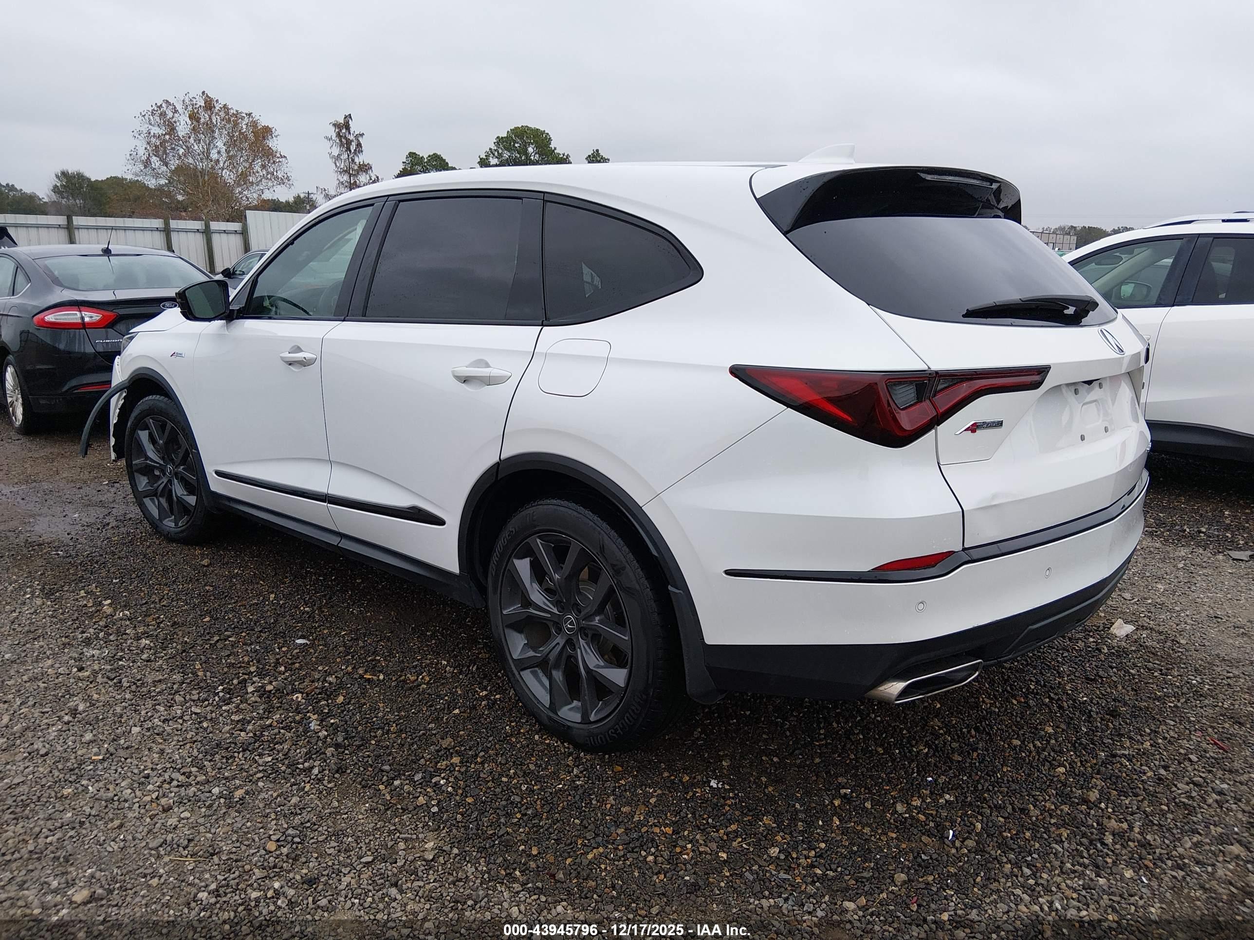 ACURA MDX image 3