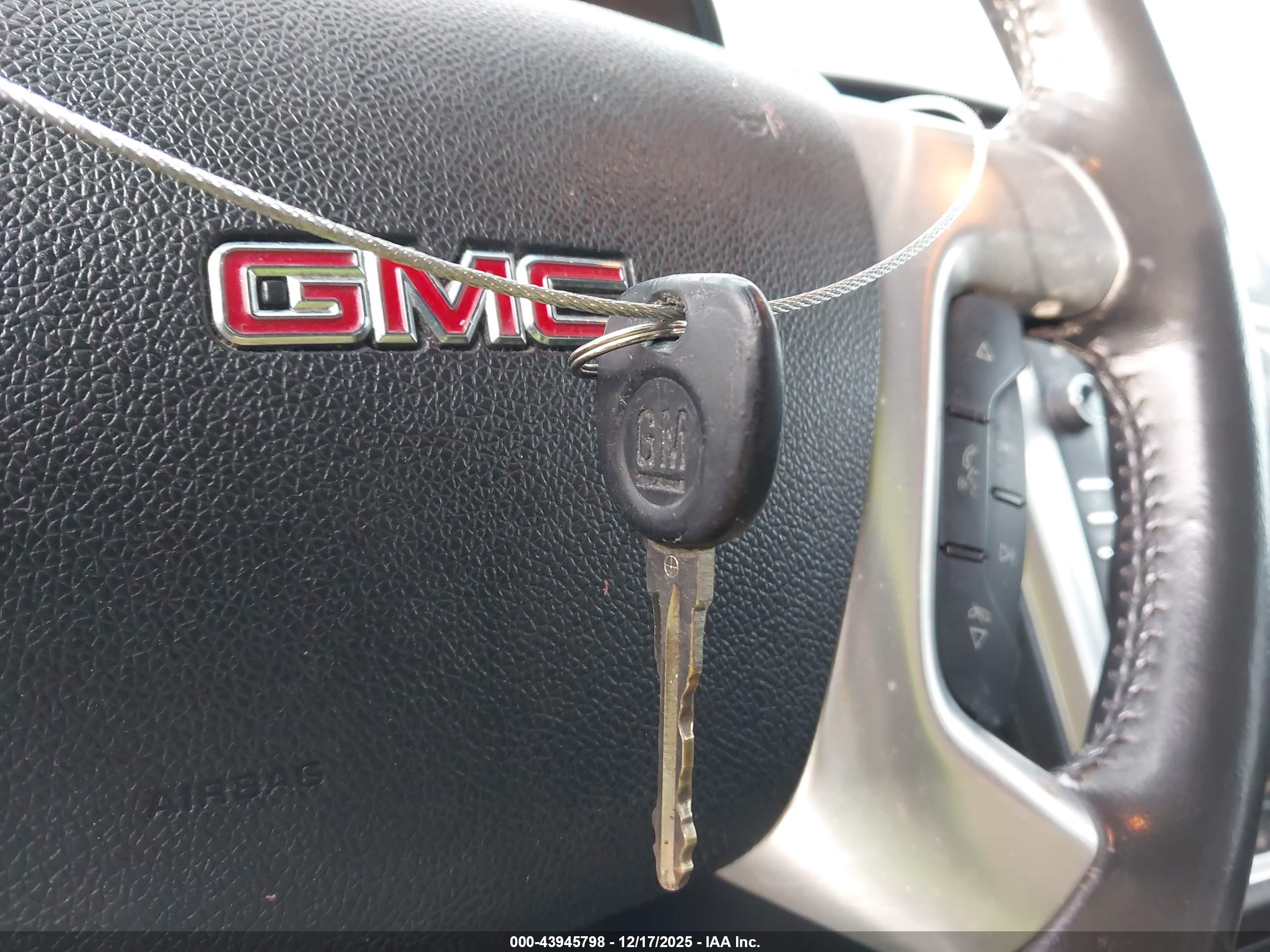 GMC ACADIA image 11