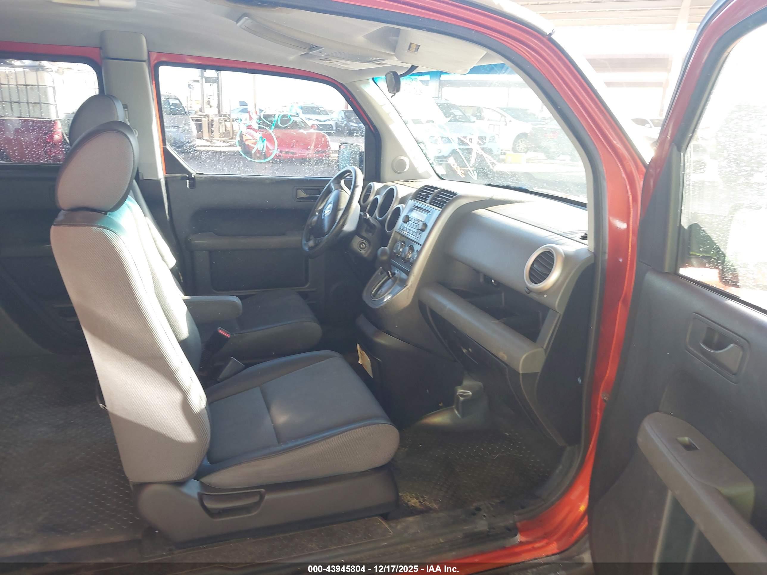 HONDA ELEMENT image 5
