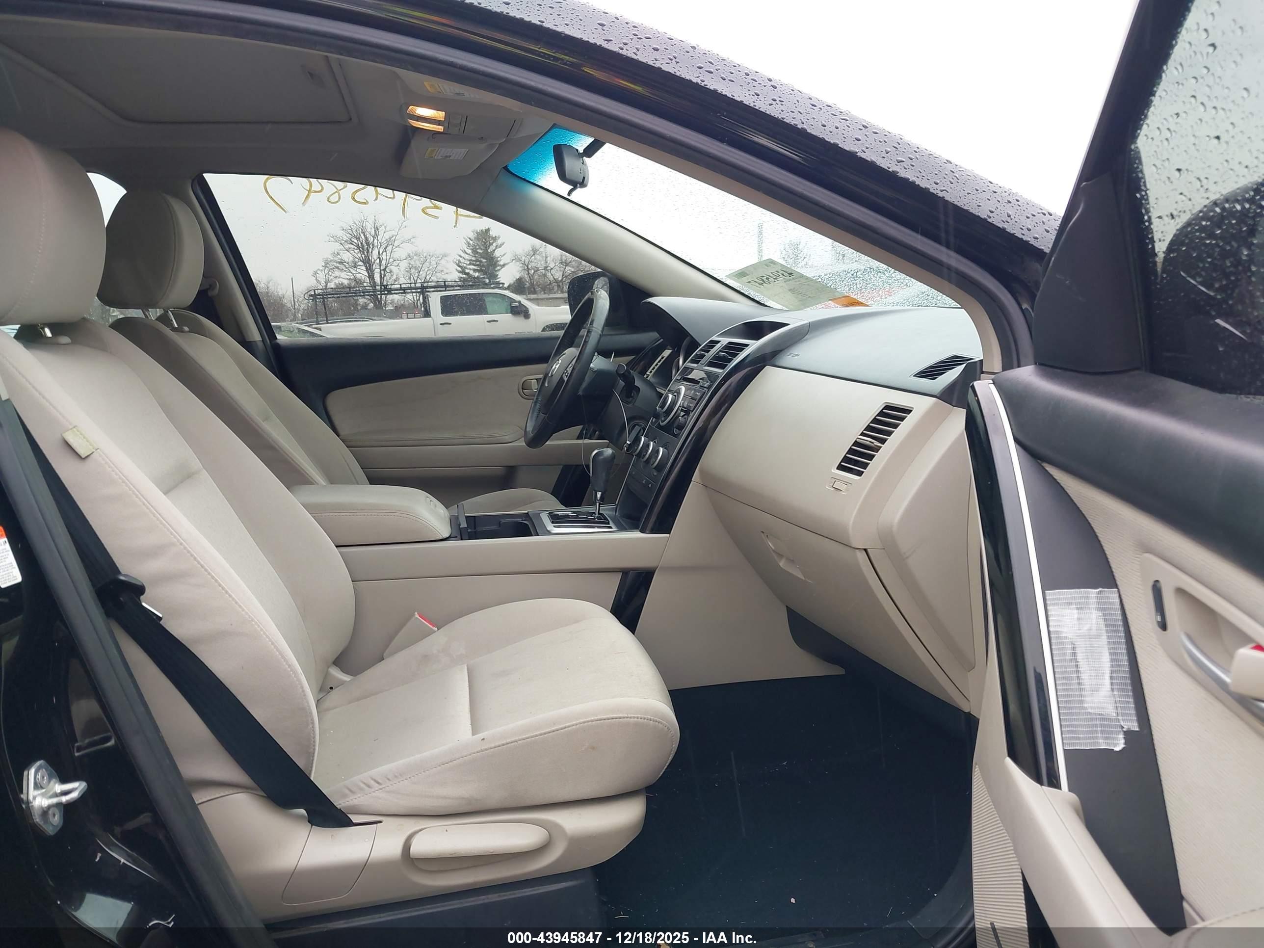 MAZDA CX-9 image 5