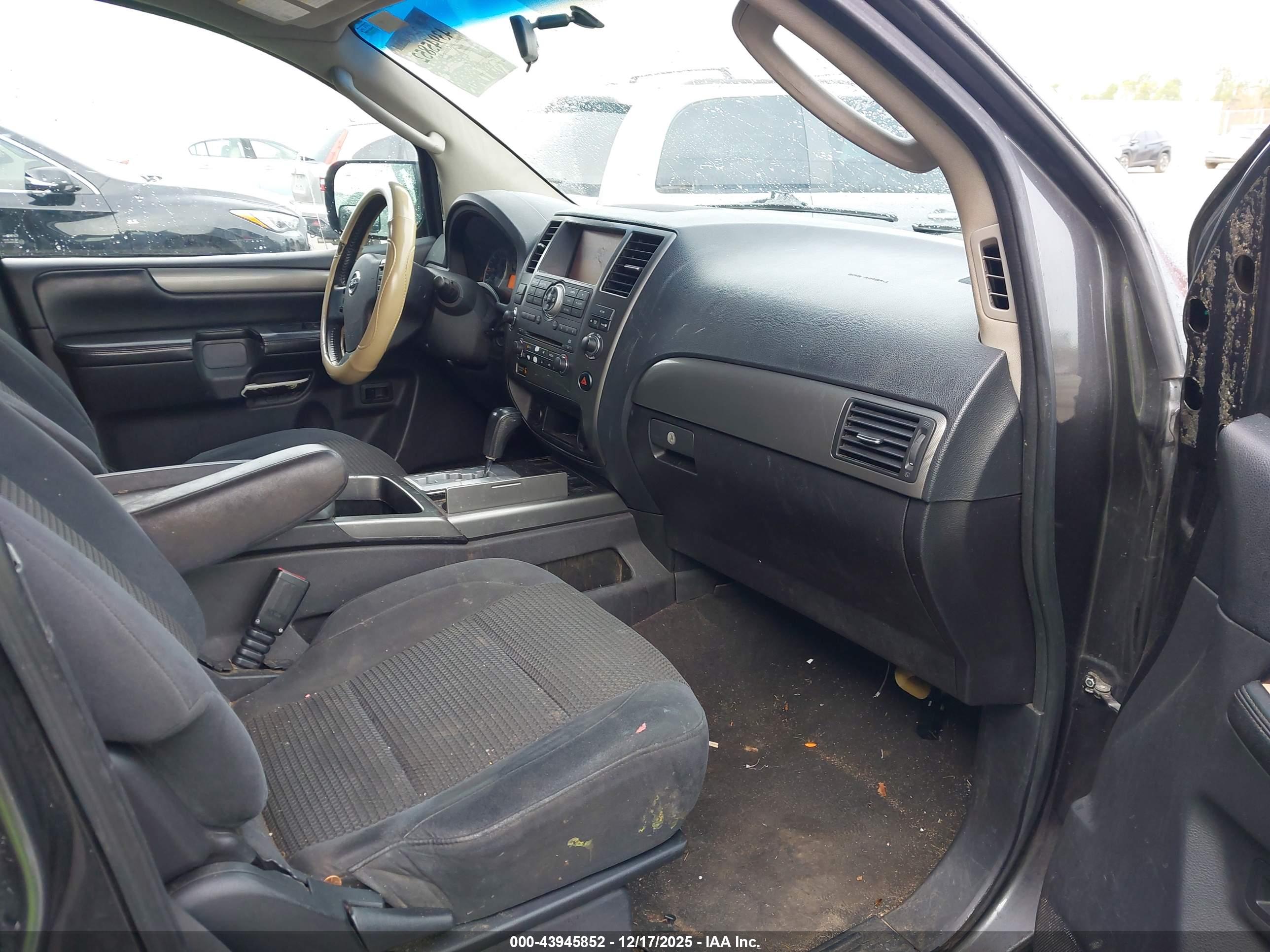 NISSAN ARMADA image 5