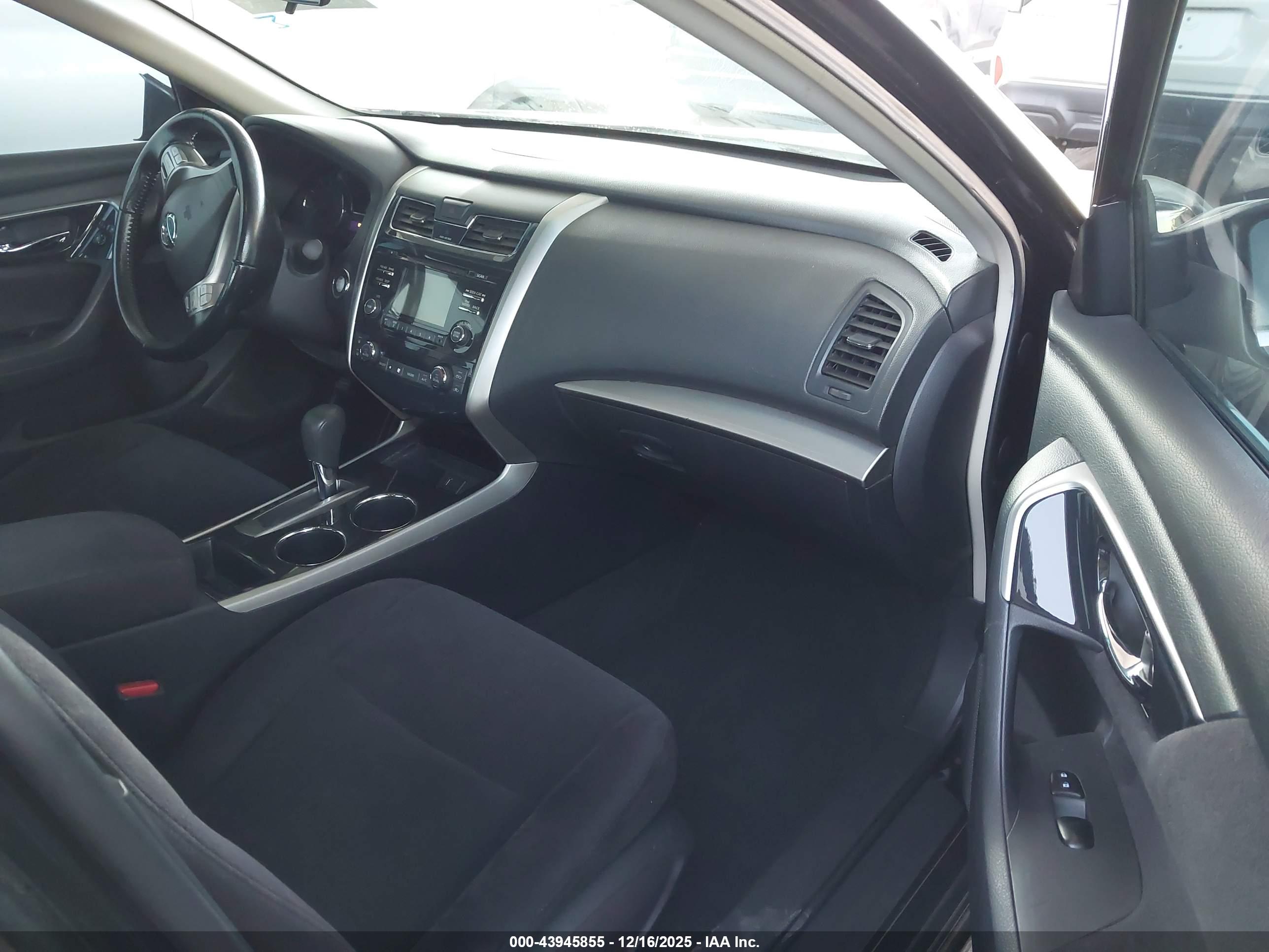 NISSAN ALTIMA image 5