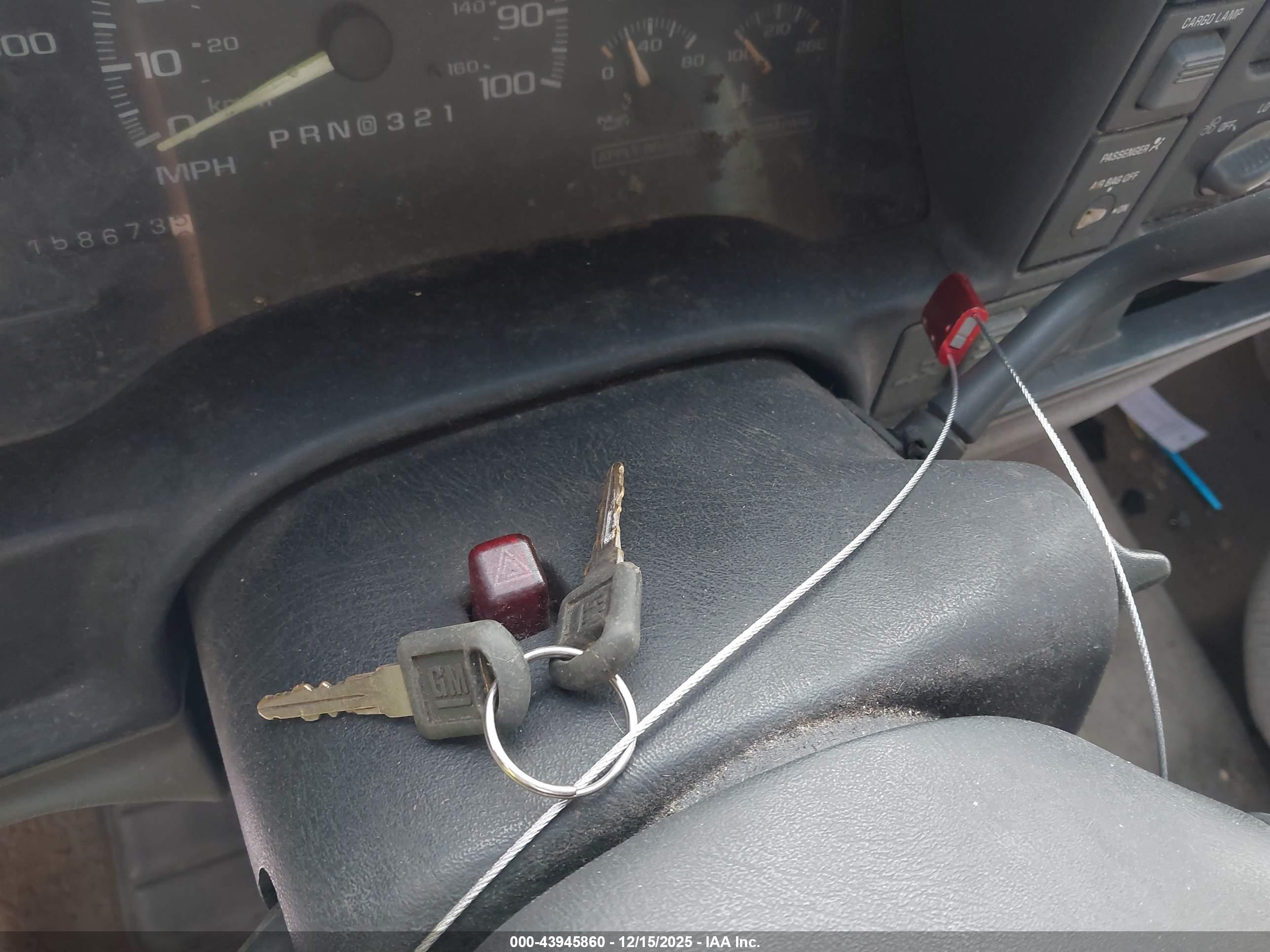 GMC SIERRA image 11