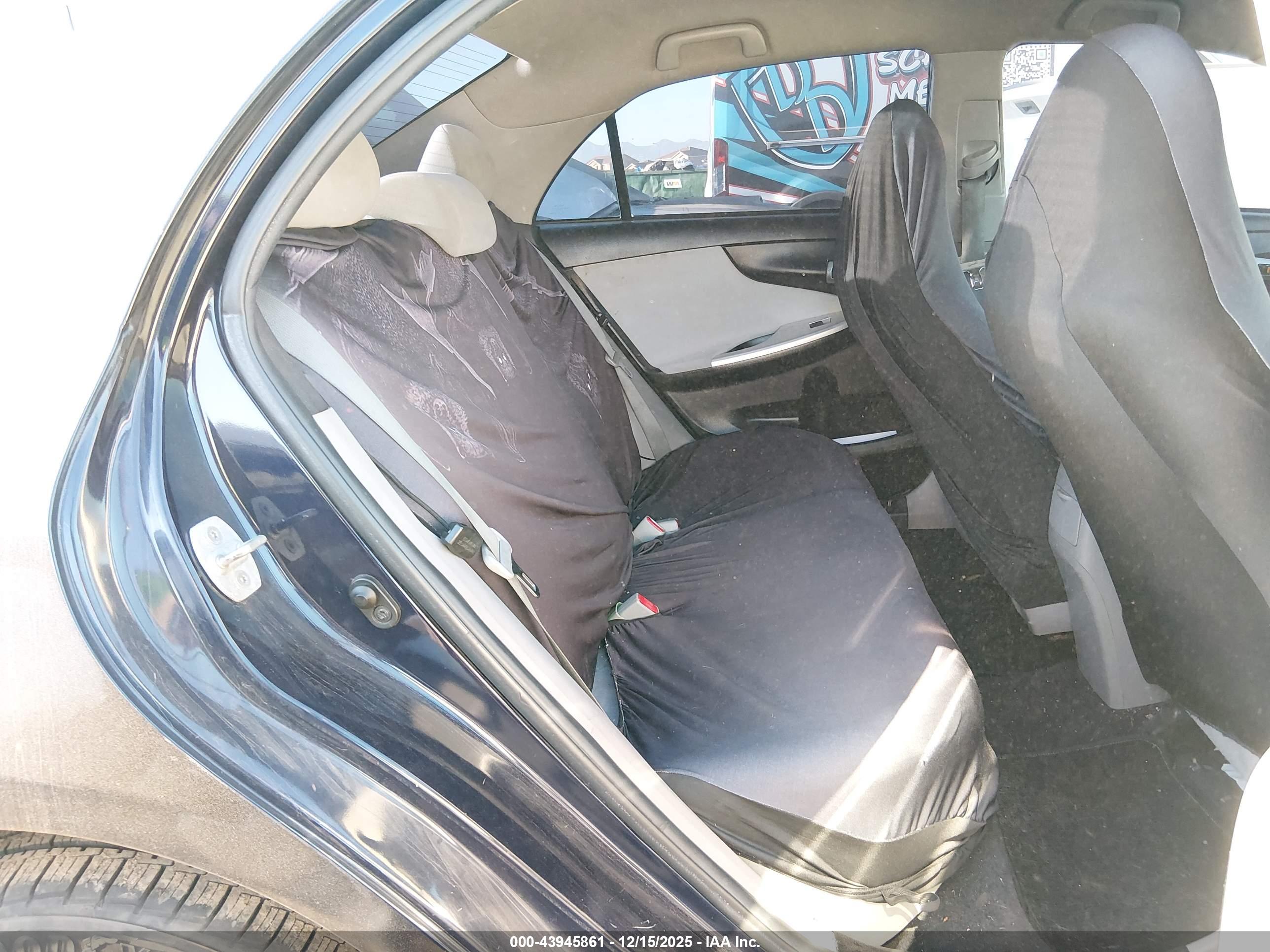 TOYOTA COROLLA image 8