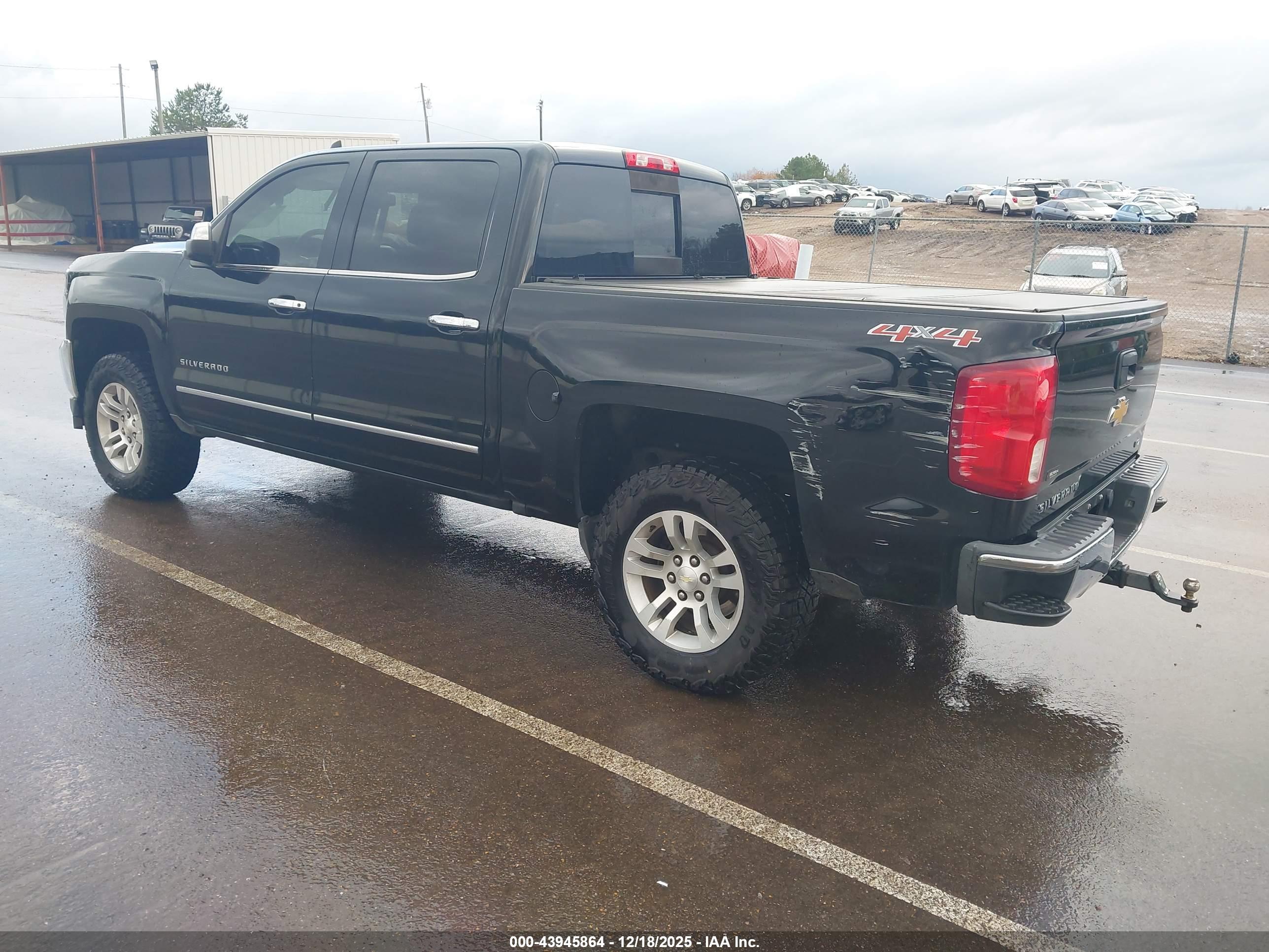 CHEVROLET SILVERADO image 3