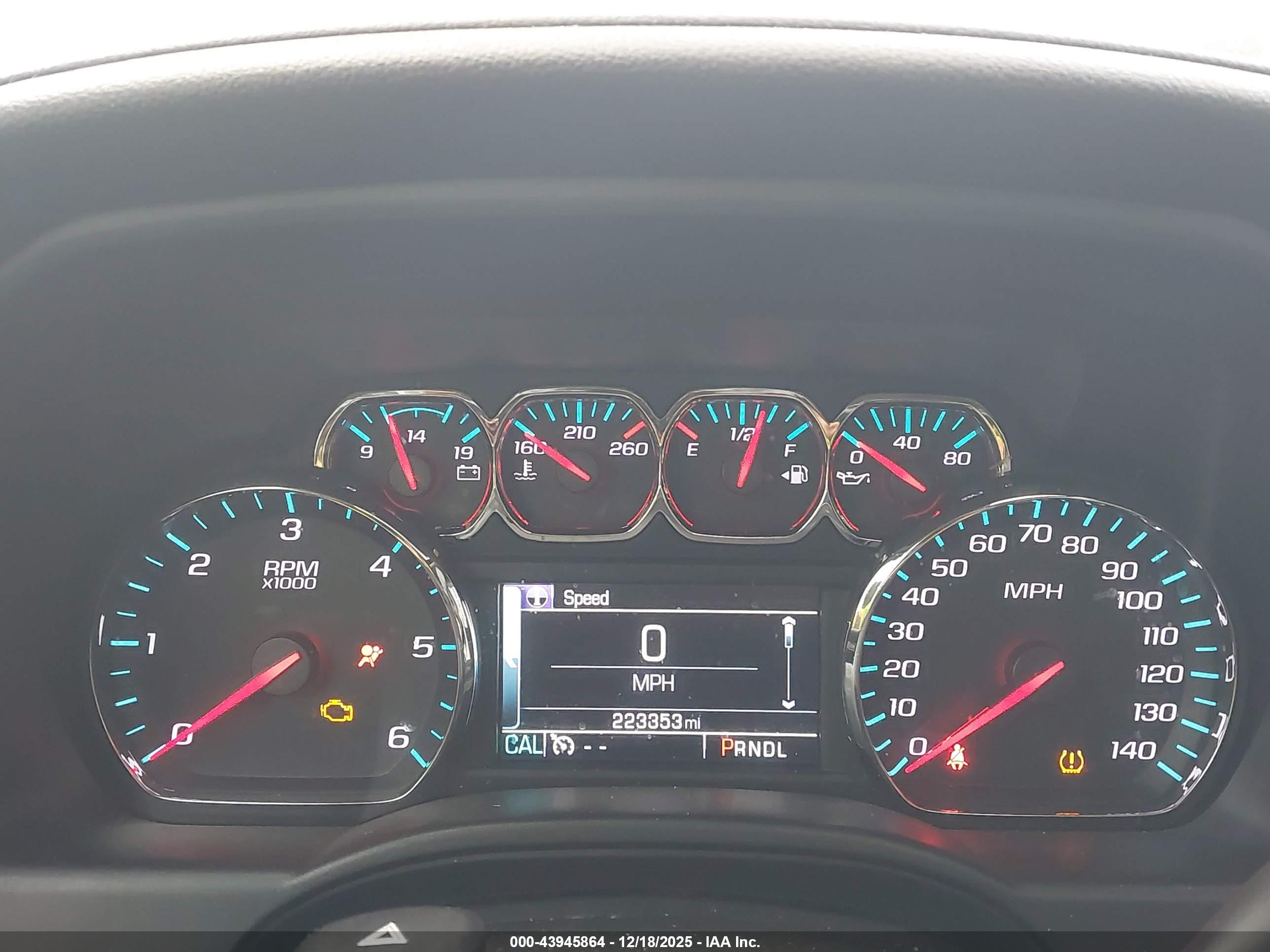 CHEVROLET SILVERADO image 7