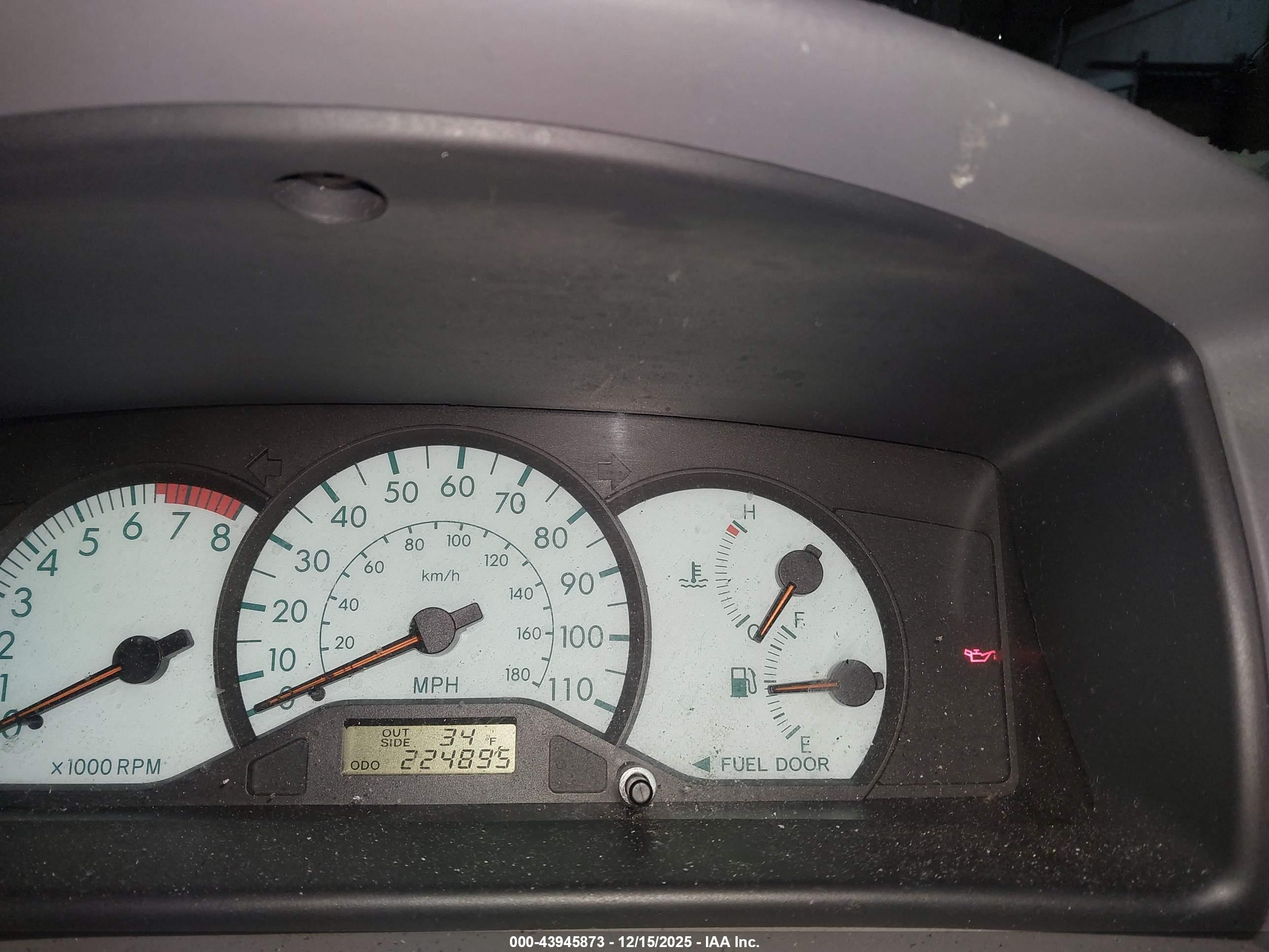 TOYOTA COROLLA image 7
