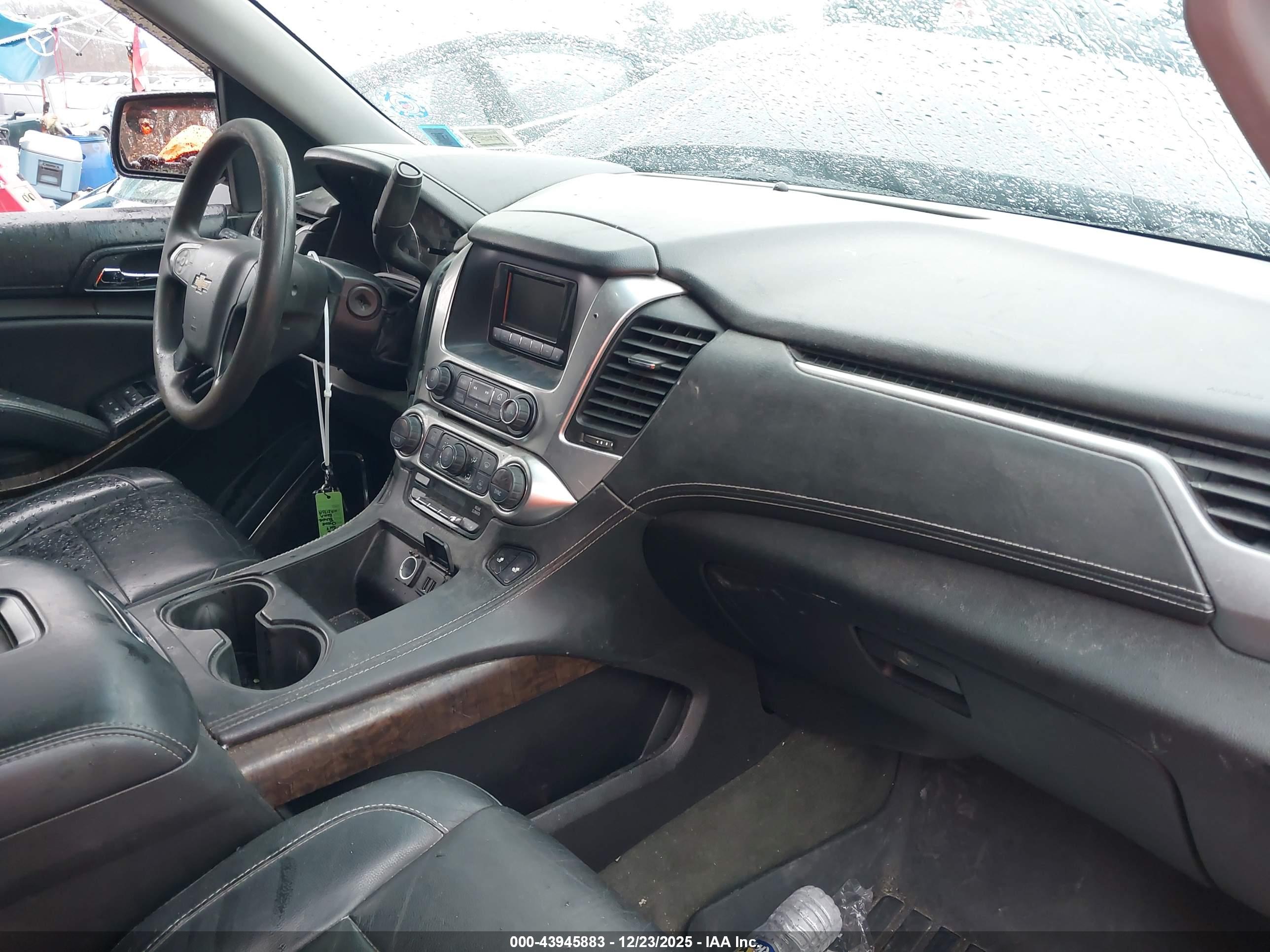 CHEVROLET TAHOE image 5