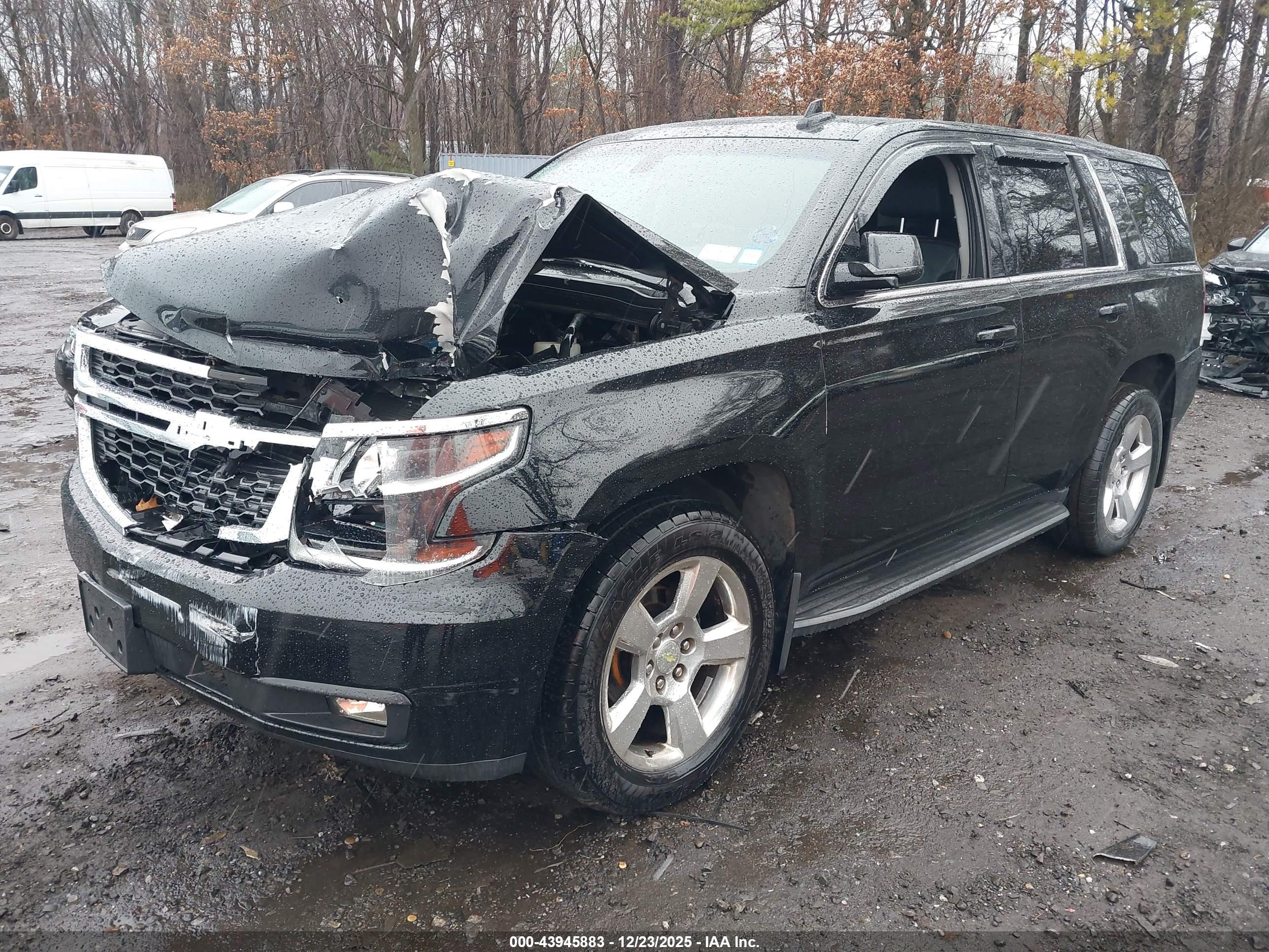 CHEVROLET TAHOE image 6