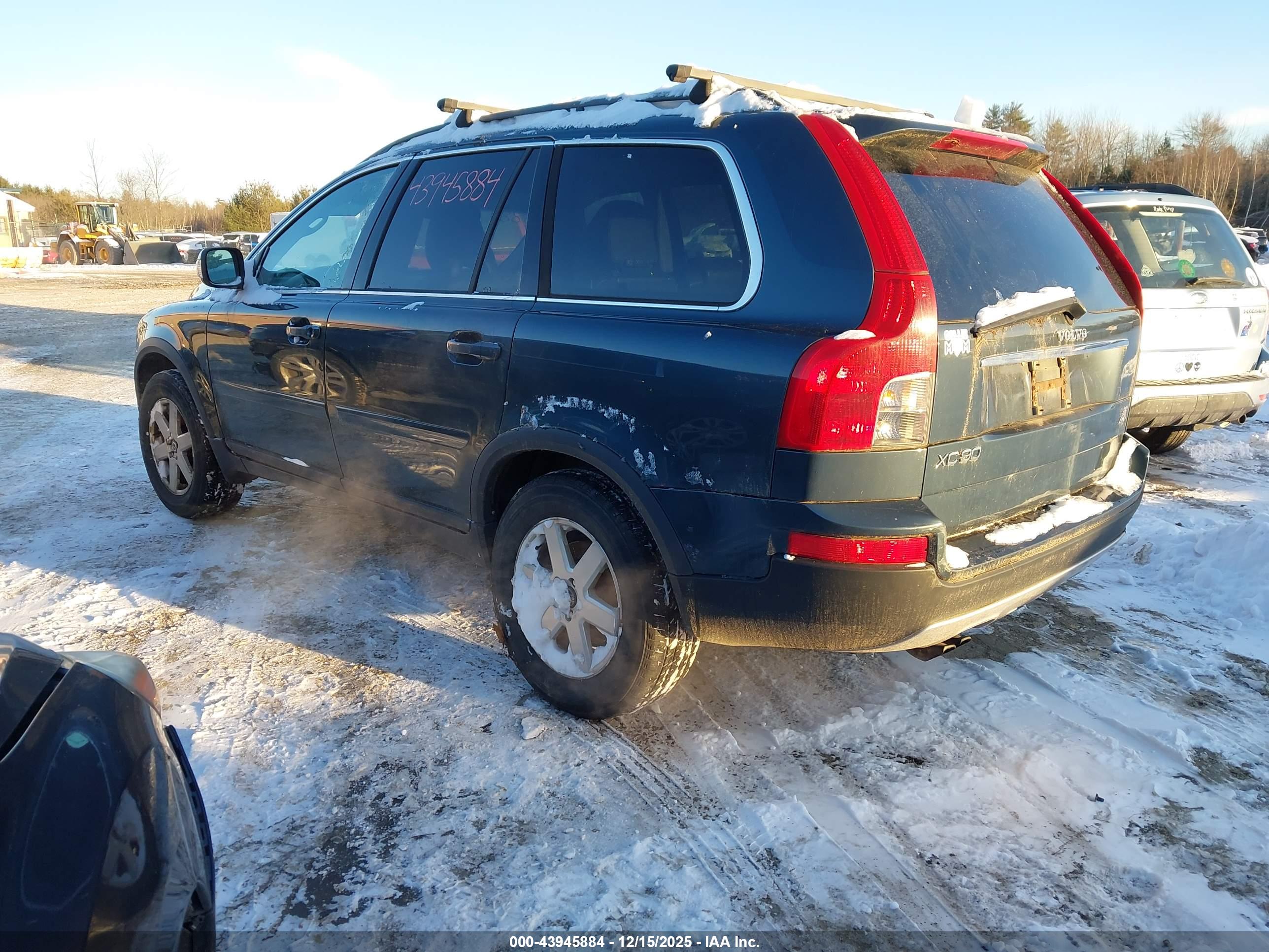 VOLVO XC90 image 3