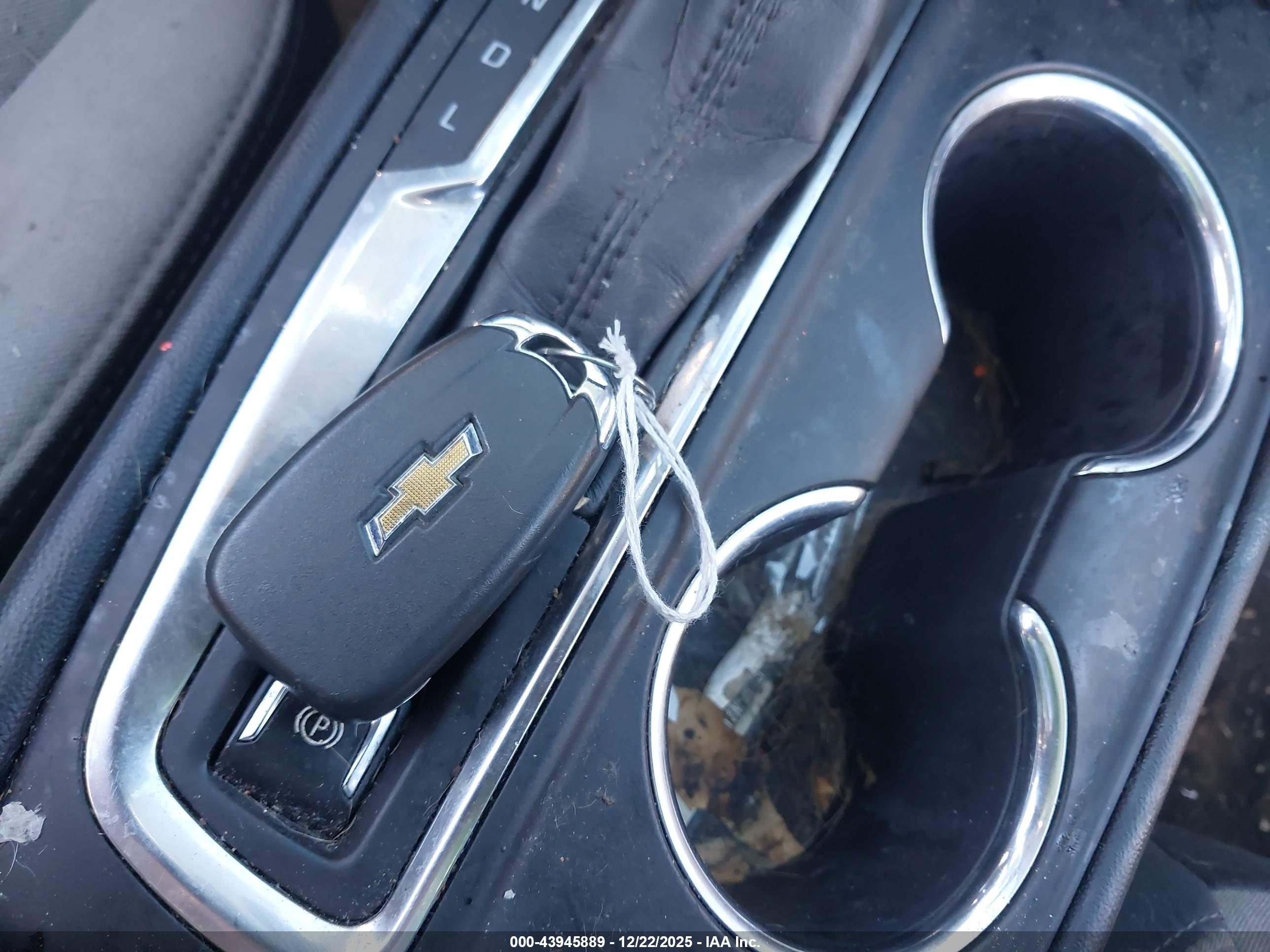 CHEVROLET EQUINOX image 11
