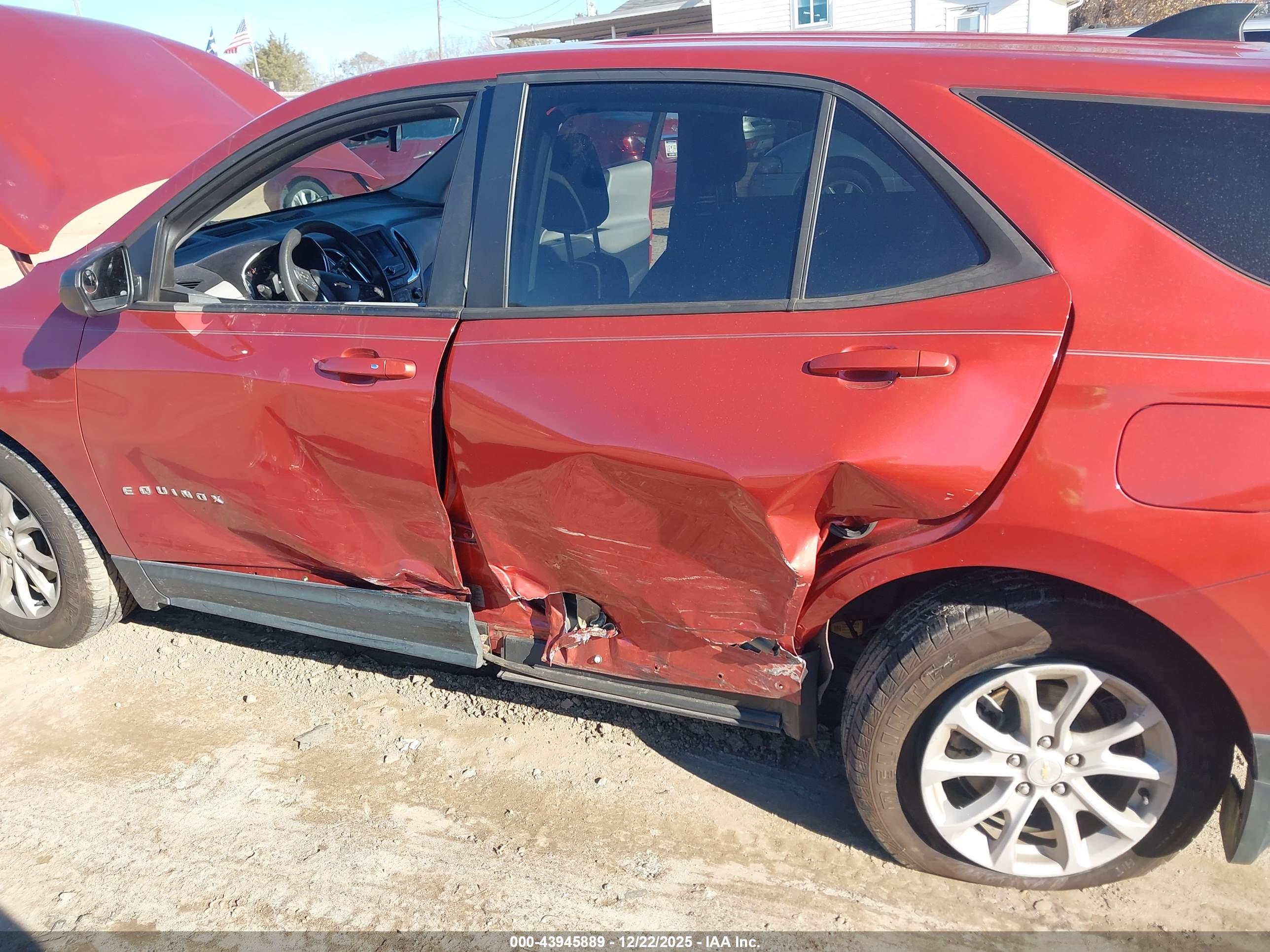 CHEVROLET EQUINOX image 6