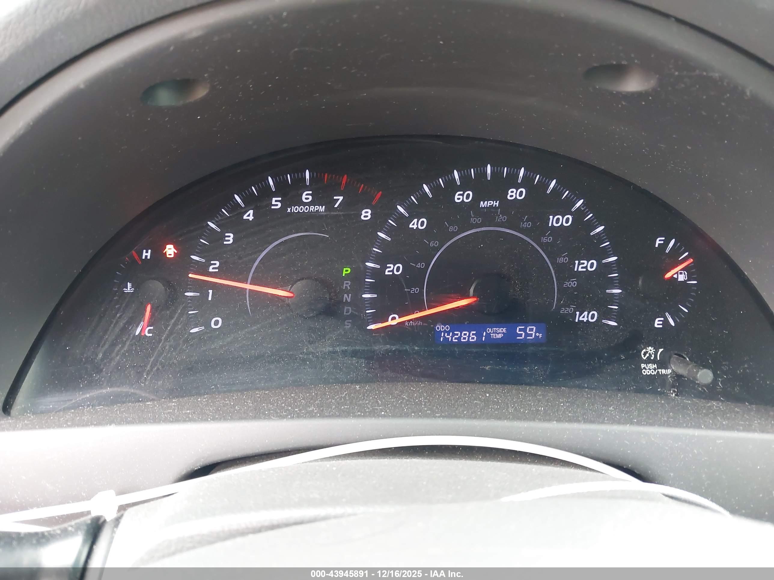 TOYOTA CAMRY image 7
