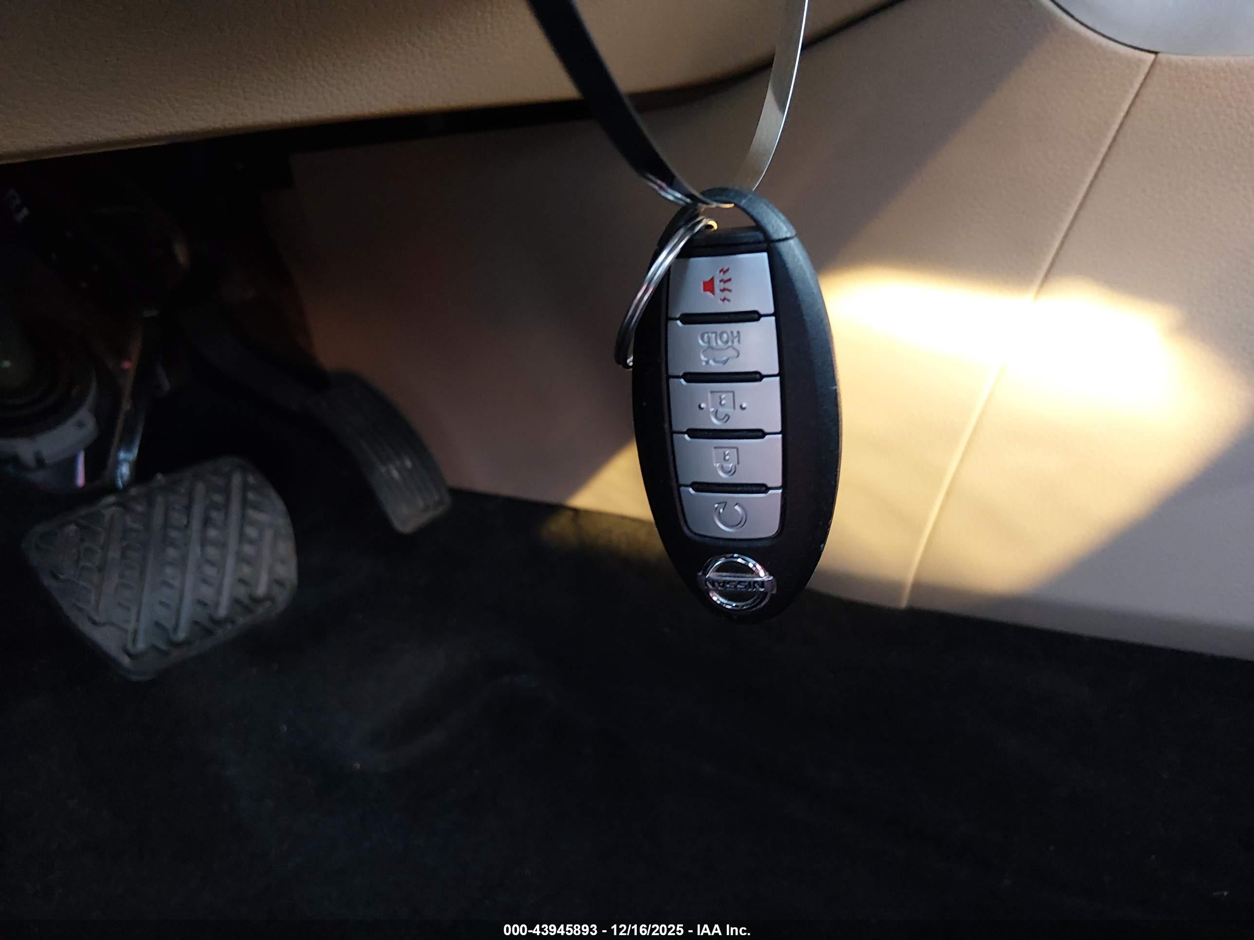 NISSAN ALTIMA image 11