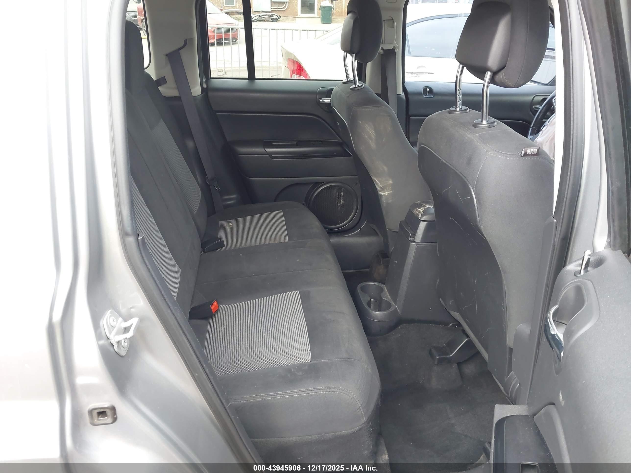 JEEP PATRIOT image 8