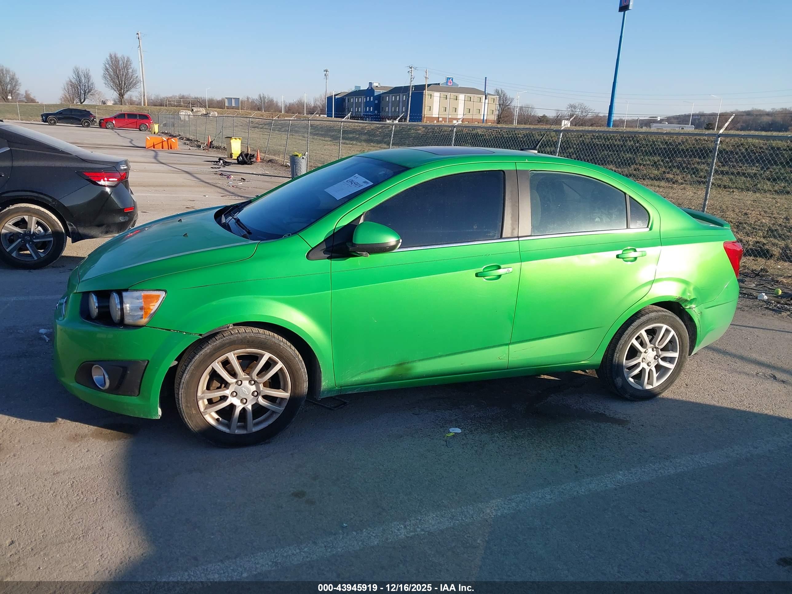 CHEVROLET SONIC image 6