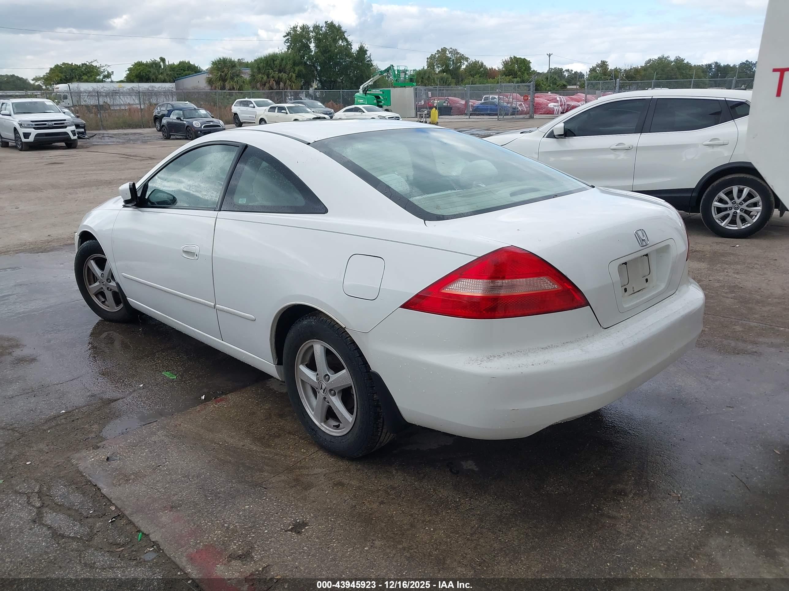HONDA ACCORD image 3