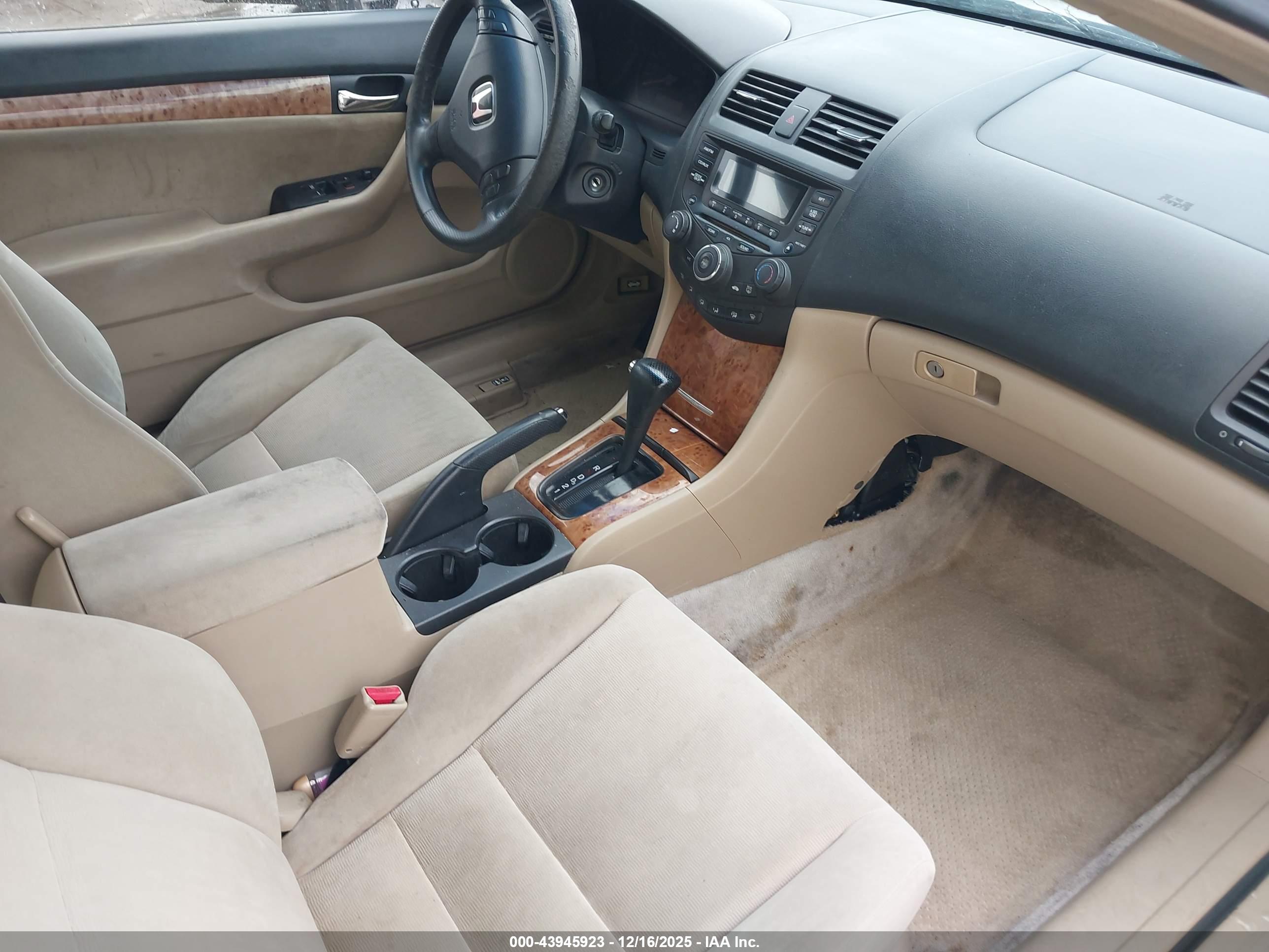 HONDA ACCORD image 5
