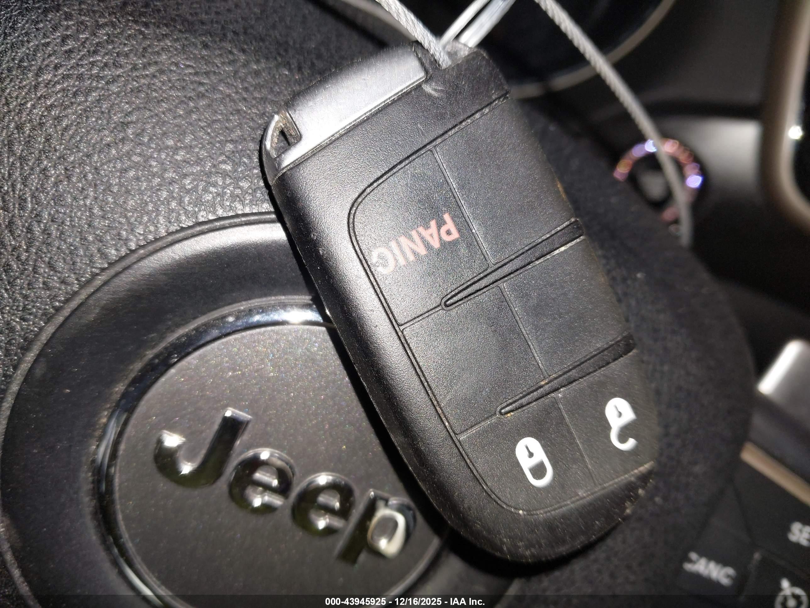 JEEP GRAND image 11