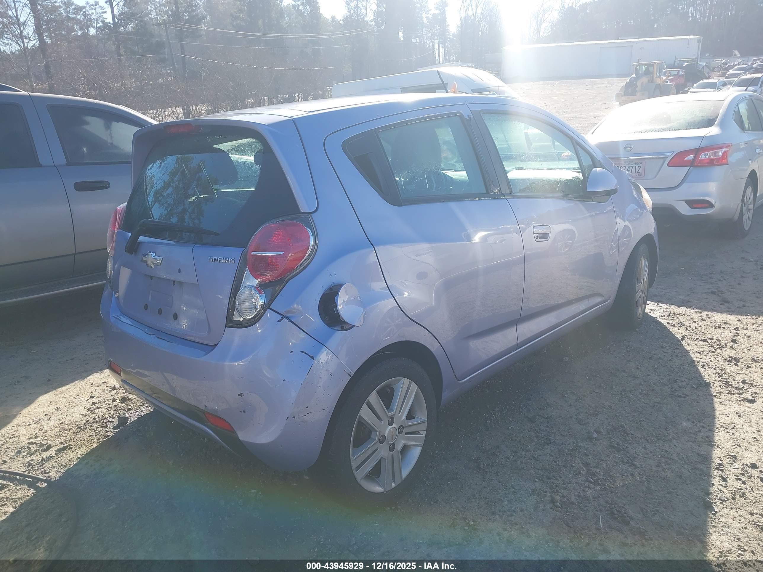 CHEVROLET SPARK image 4