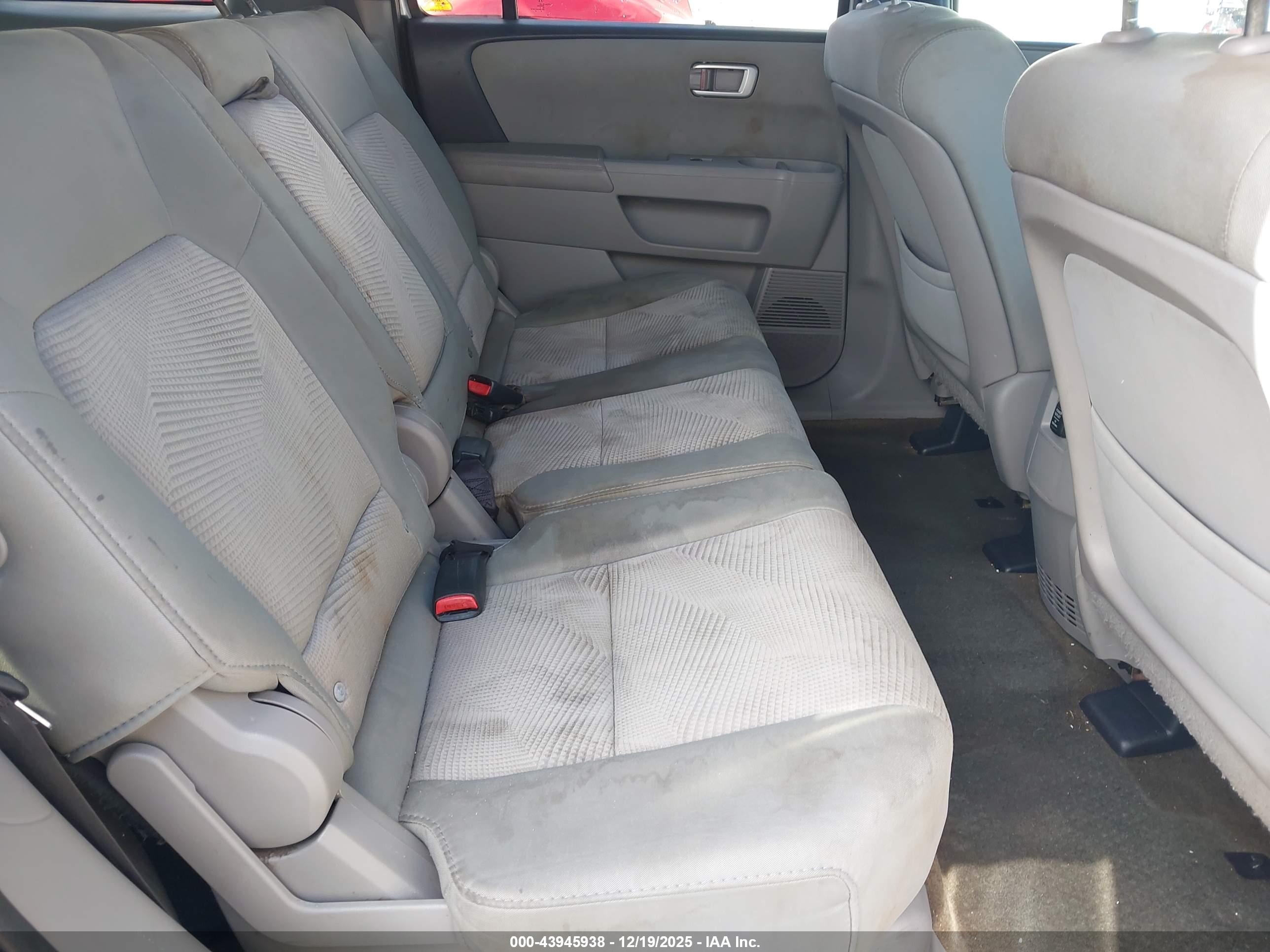 HONDA PILOT image 8