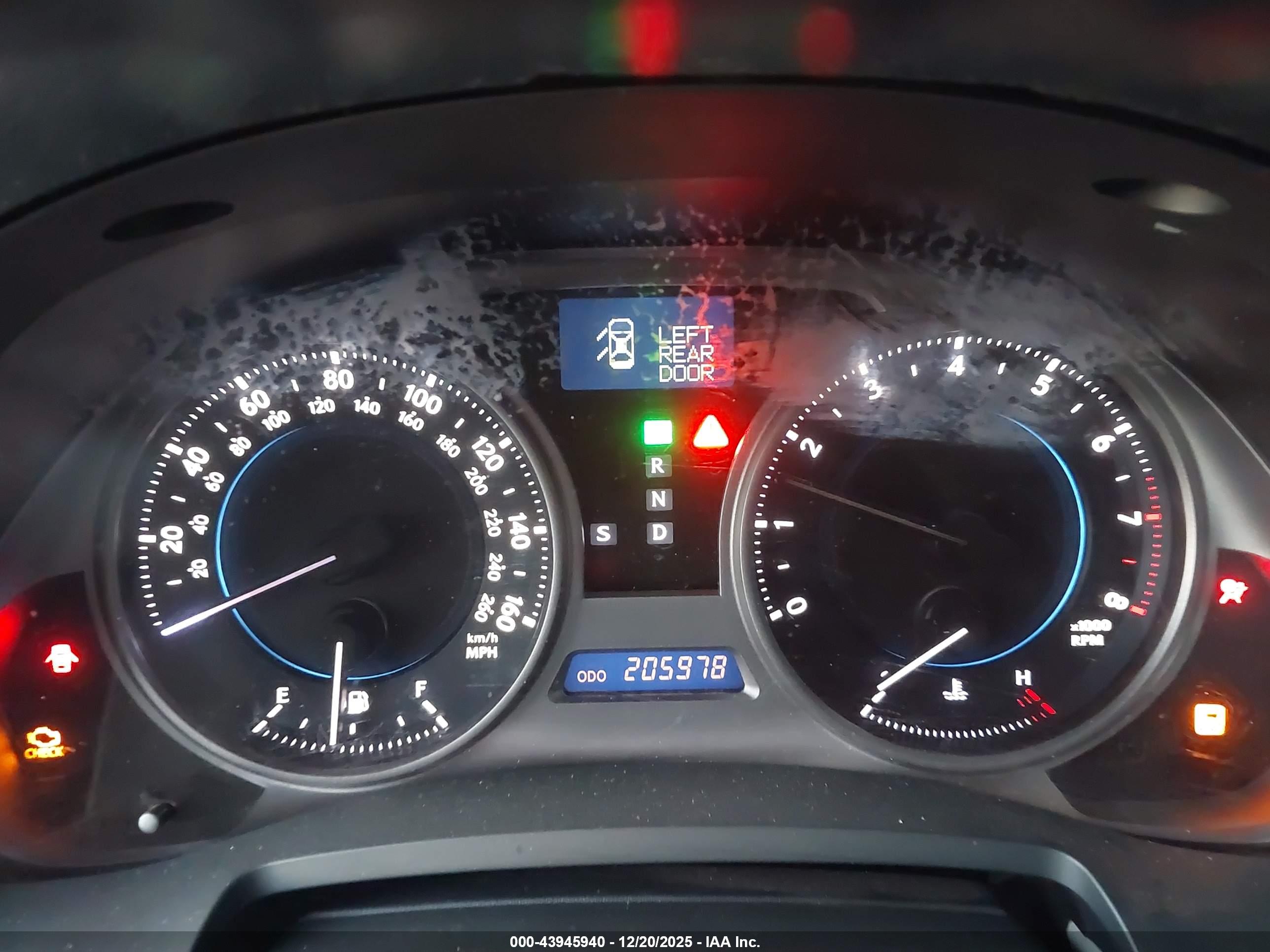LEXUS IS image 7