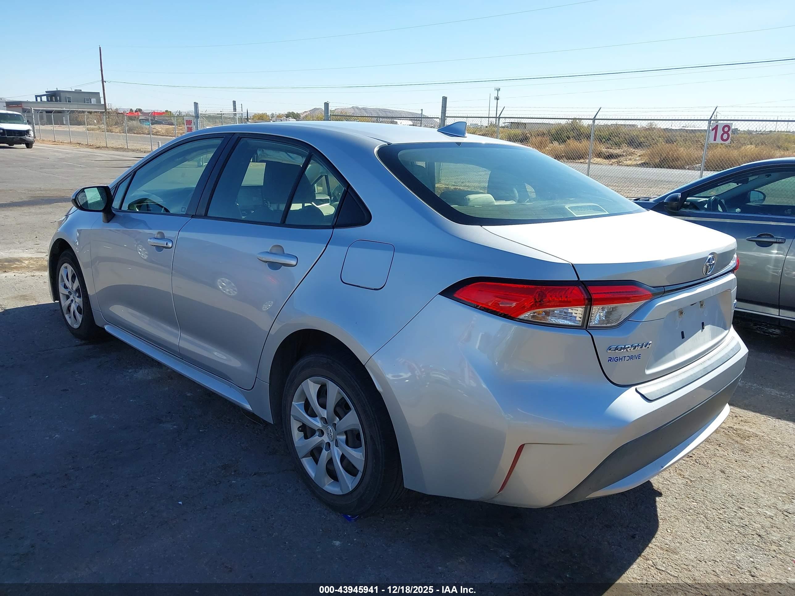 TOYOTA COROLLA image 3