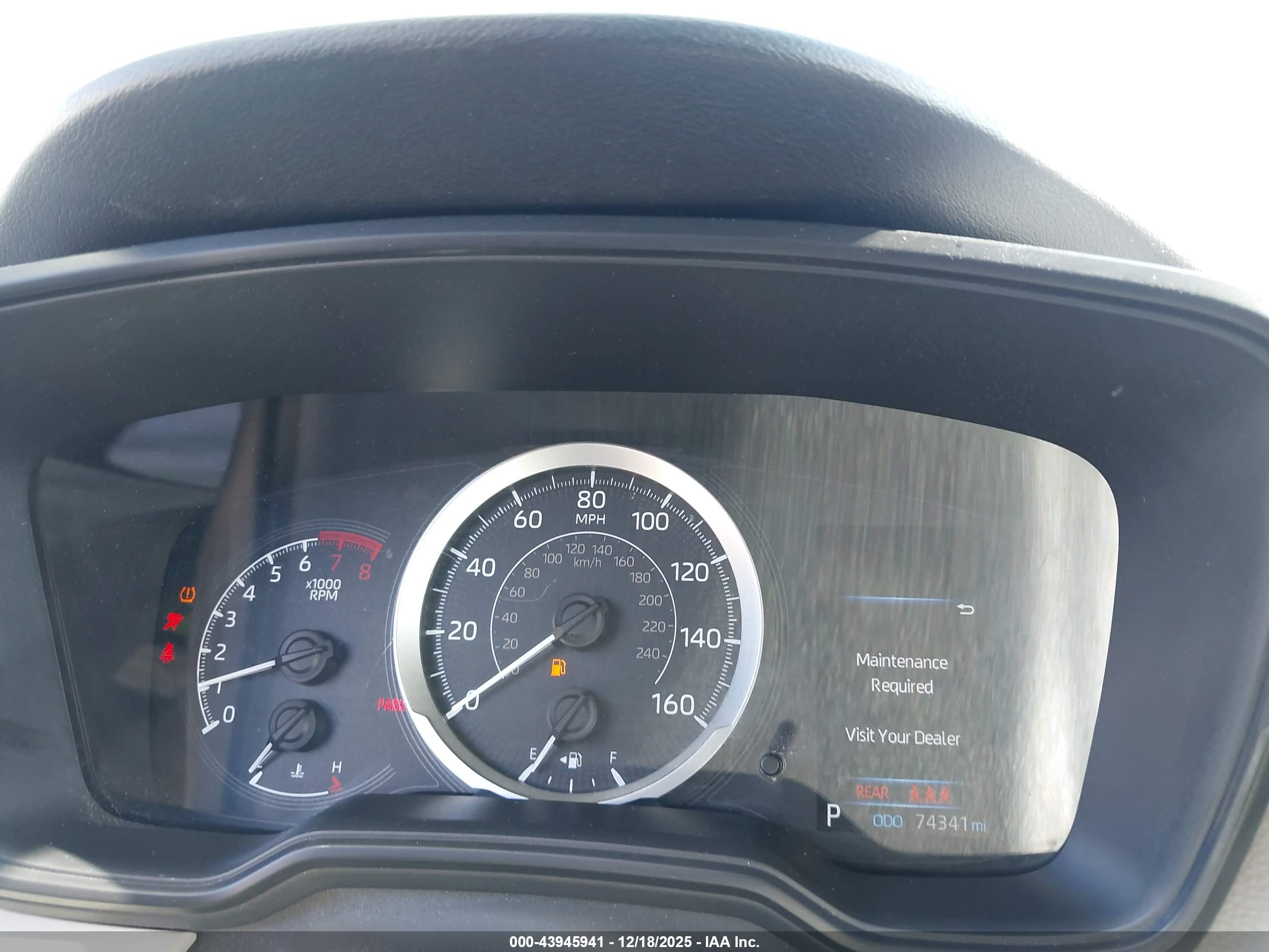 TOYOTA COROLLA image 7