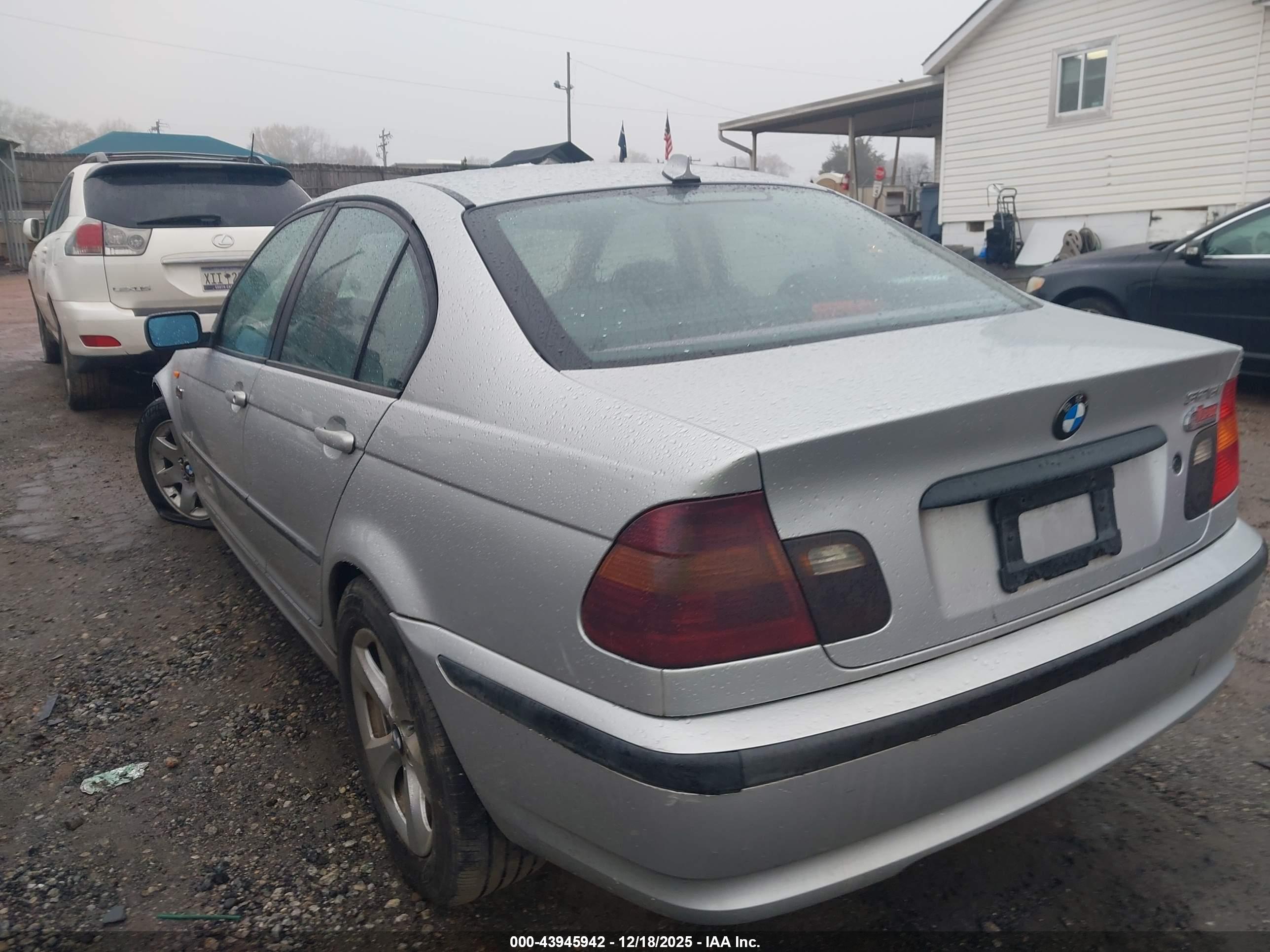 BMW 325I image 3